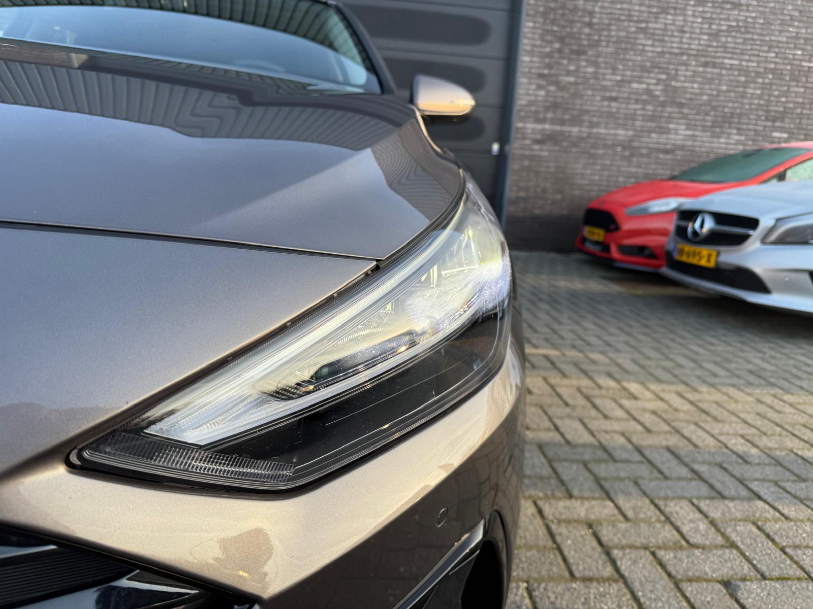 Hyundai i30 Wagon 1.5 T-GDi MHEV Premium | 1E EIGENAAR | 3/6/12MND GARANTIE| LED | CARPLAY | SCHUIFDAK | DAB | NAVI | CRUISE | 160PK |