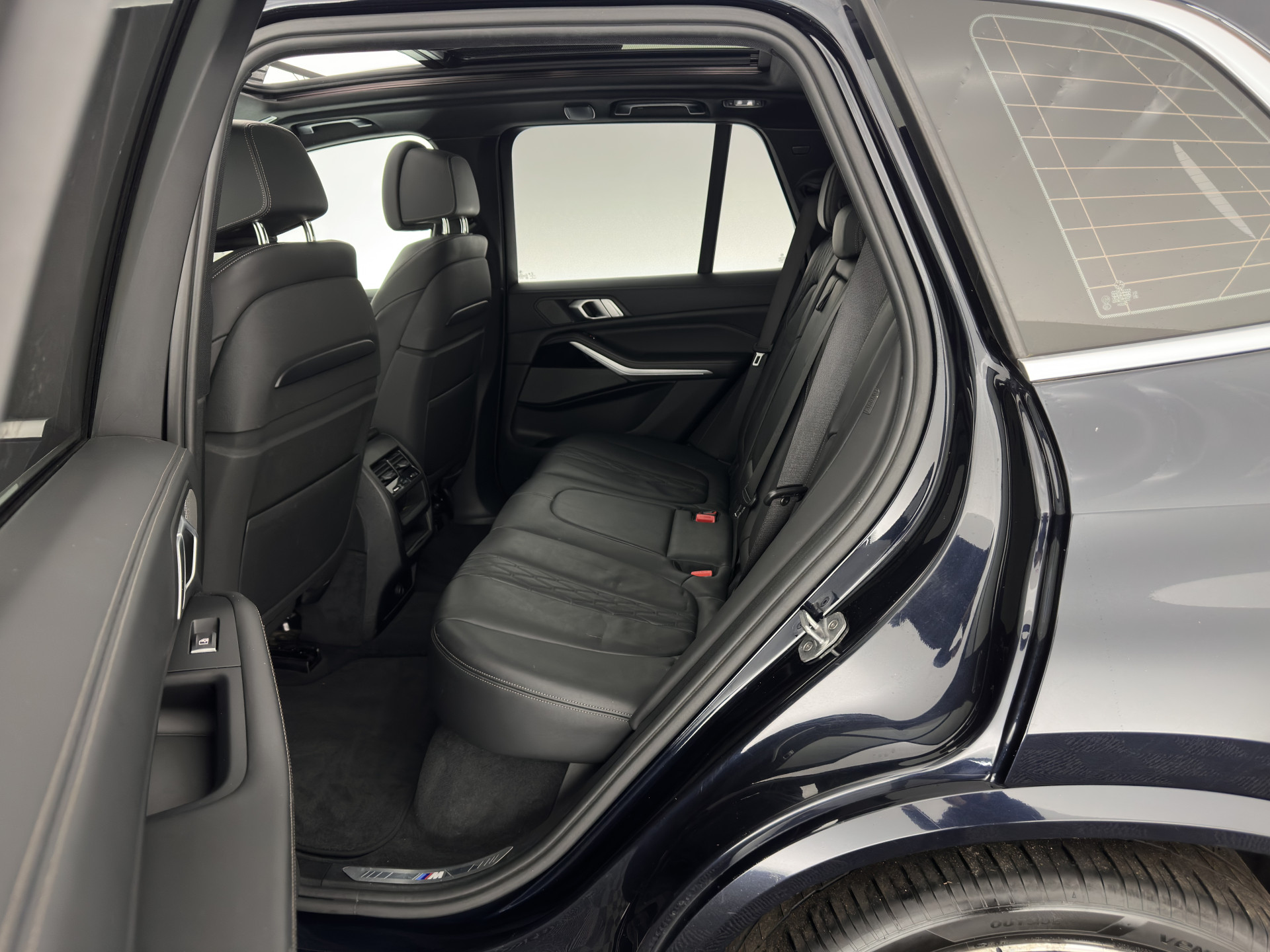 BMW X5 M50d M-Sportpack High Executive Aut. *PANO | HEAD-UP | LASER-LED | LEATHER | SOFT-CLOSE | ADAPTIVE-CRUISE | HARMAN/KARDON | BLIND-SPOT | MEMORY-PACK | TOP-VIEW | DIGI-COCKPIT | NAVI-FULLMAP | ECC | PDC | TOWBAR |