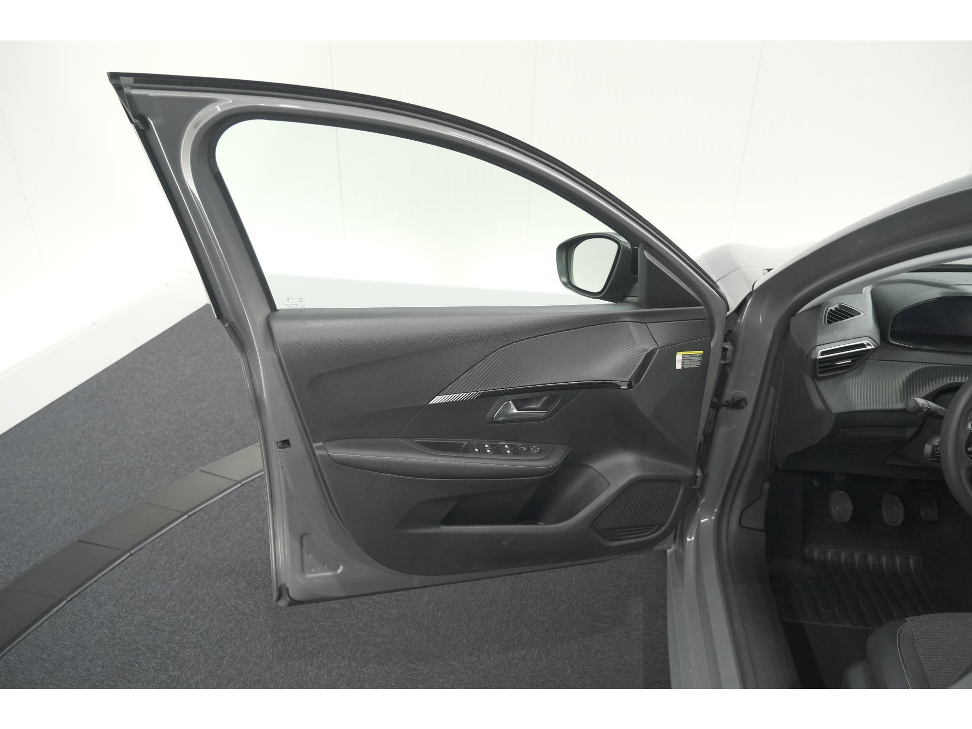 Peugeot 208 PureTech 100 Allure | Apple Carplay | Parkeersensoren | Climate Control