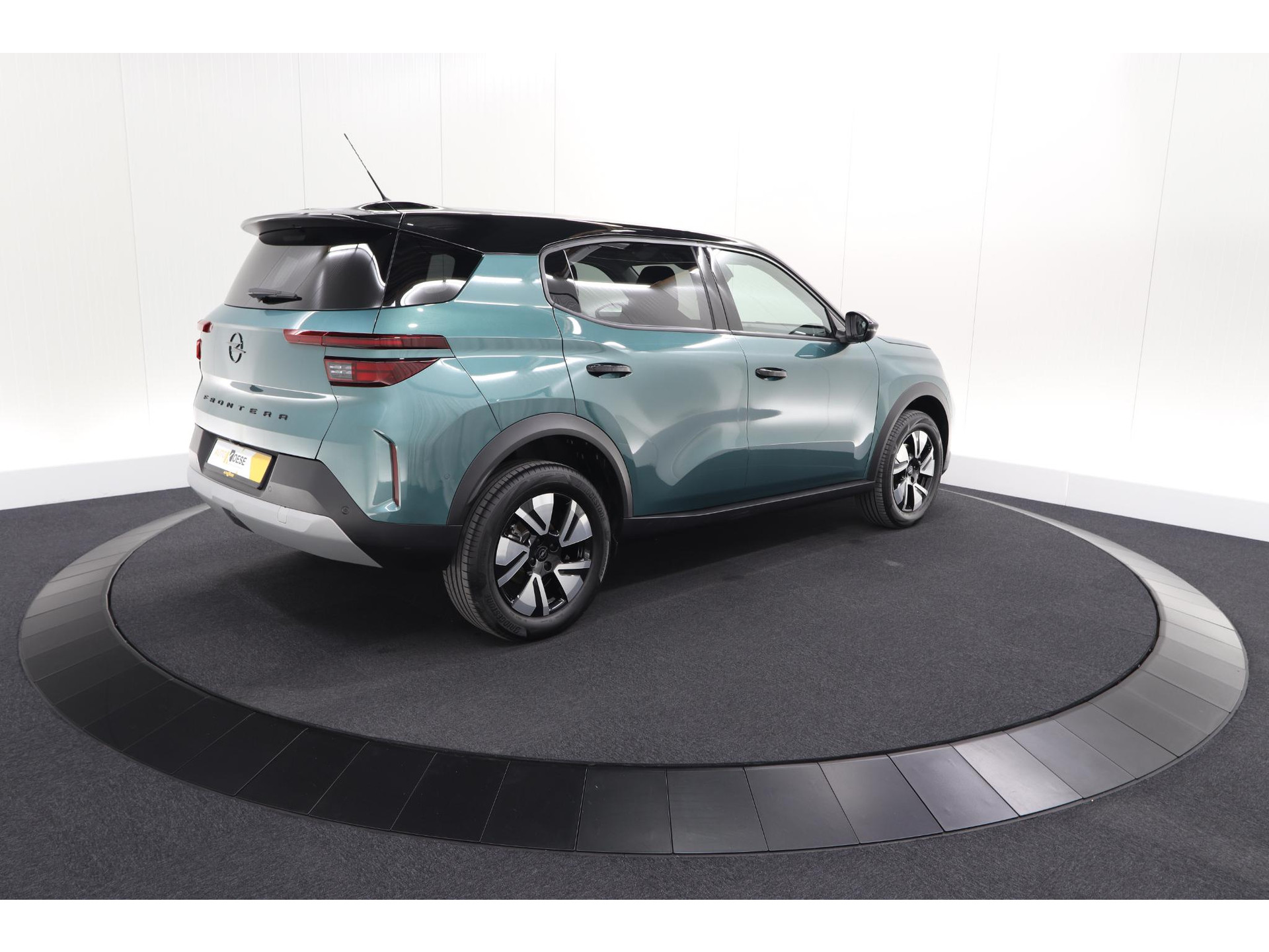 Opel Frontera Electric GS 44 kWh | 11 KW Laadfunctie | Camera | Dodehoekdetectie | Apple Carplay