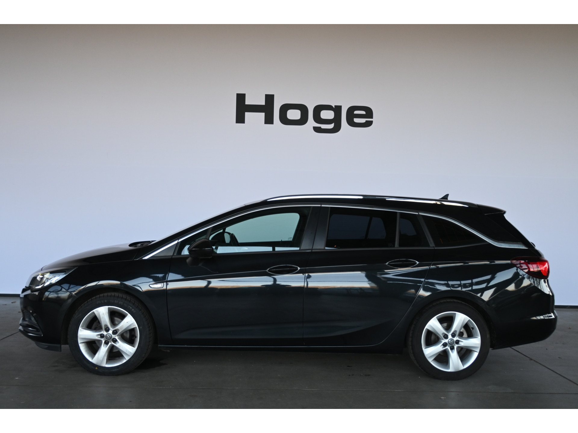 Opel Astra Sports Tourer 1.0 Business+ Clima Navigatie Carplay LED Goed Onderhouden! Inruil Mogelijk!