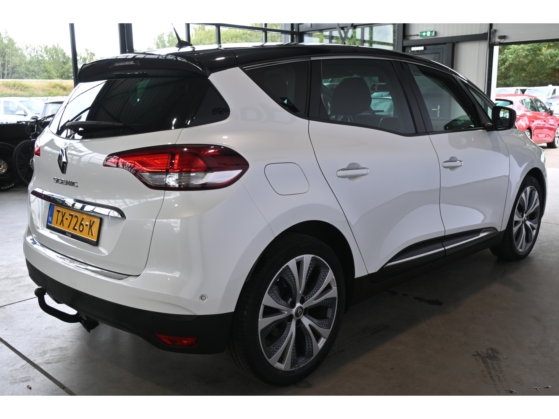 Renault Scénic 1.3 TCe Intens Automaat Nap Clima Cruise Trekhaak Navigatie Head up Panoramadak 100% Onderhouden! Inruil Mogelijk!