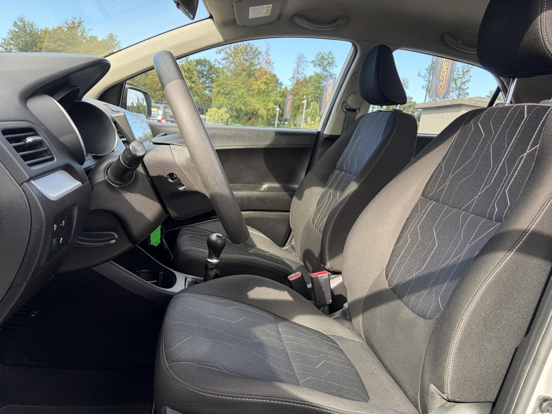 Kia Picanto 1.0 CVVT ComfortLine ✓Carplay✓Airco✓Navi✓5 Deurs✓4 Elekt Ramen✓Bj 10-2015✓Zeer Zuinig✓N.A.P✓Nieuwe Apk bij Aflevering