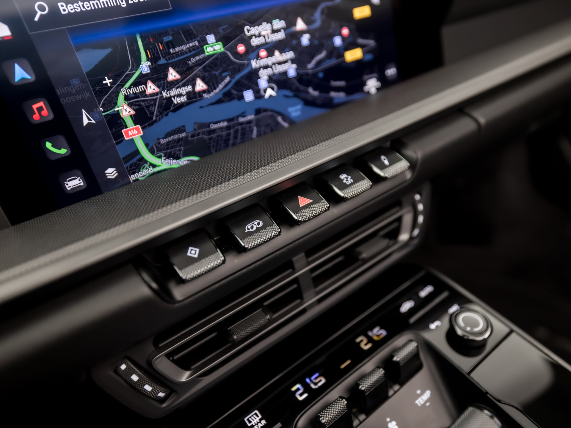 Porsche 911 Cabrio 3.0 Carrera 385Pk (SPORT CHRONO PAKKET, SPORTUITLAAT, BOSE AUDIO, LED MATRIX, APPLE CARPLAY, CAMERA, SFEERVERLICHTING, STOELVERWARMING, NIEUWSTAAT)