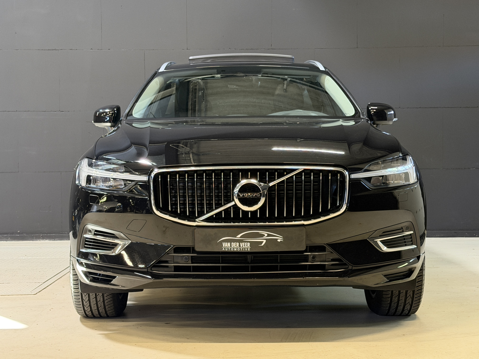 Volvo XC60 2.0 Recharge T8 AWD Inscription | Panoramadak | Elektr. trekhaak | Harman/Kardon | Camera | Stoel/stuurverwarming | Adapt. cruise
