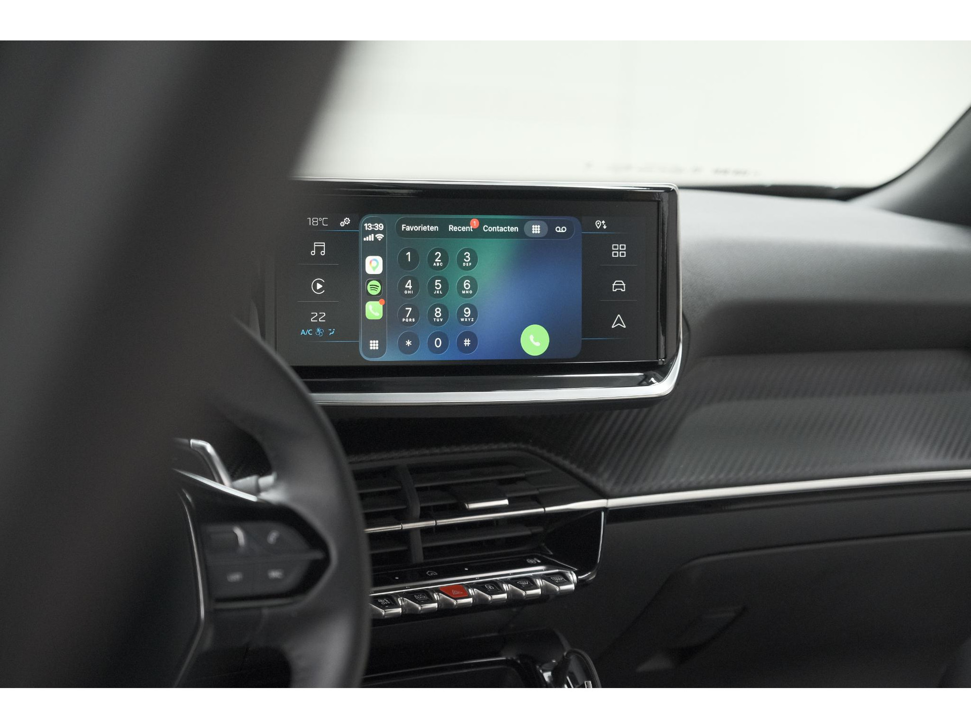 Peugeot 2008 1.2 Hybrid 136 Style | Apple Carplay | Parkeersensoren | Climate control