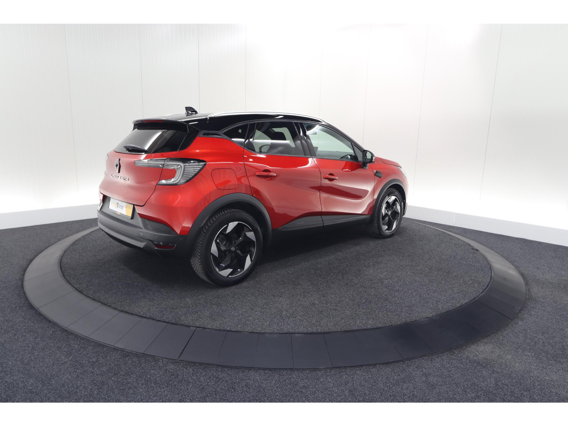 Renault Captur TCe 90 techno | Nieuw Model | Camera | Harman Kardon | Apple Carplay | Parkeersensoren | 18 Inch Lichtmetalen Velgen