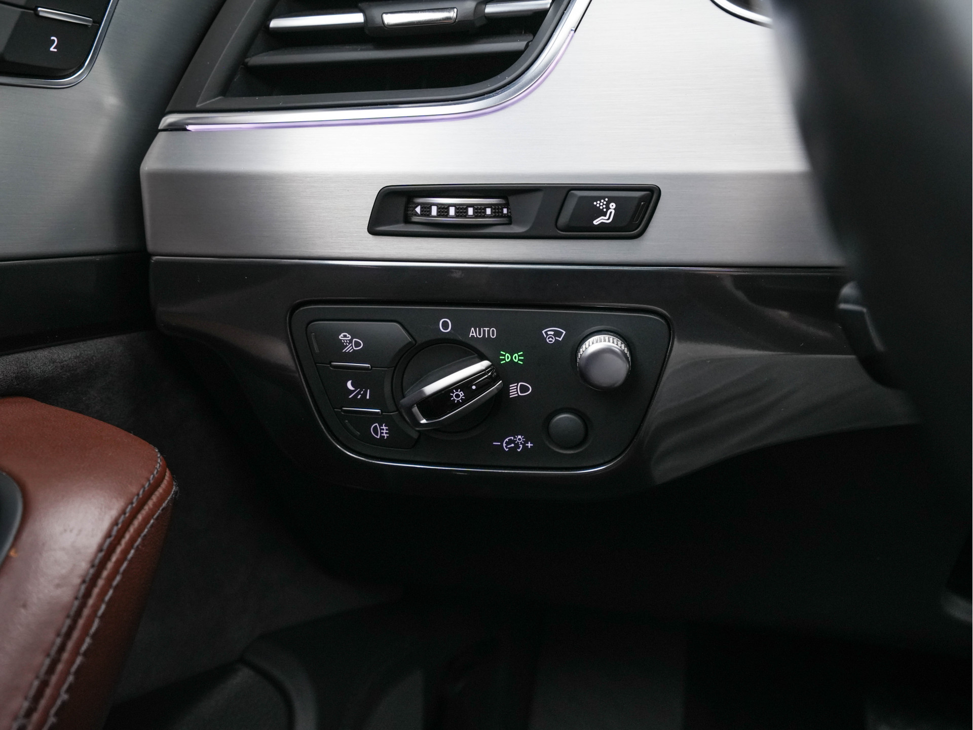 Audi Q7 3.0 TDI e-tron Quattro Sport (Plug-In) Aut. *PANO | LEATHER | ADAPTIVE-CRUISE | MATRIX-LED | BOSE-AUDIO | BLINDSPOT | MEMORY-PACK | DIGI-COCKPIT | HEATED-SPORTSEATS | NAVI-FULLMAP | CAMERA | HEAD-UP | SHIFTPADDLES | TOWBAR | 21"*