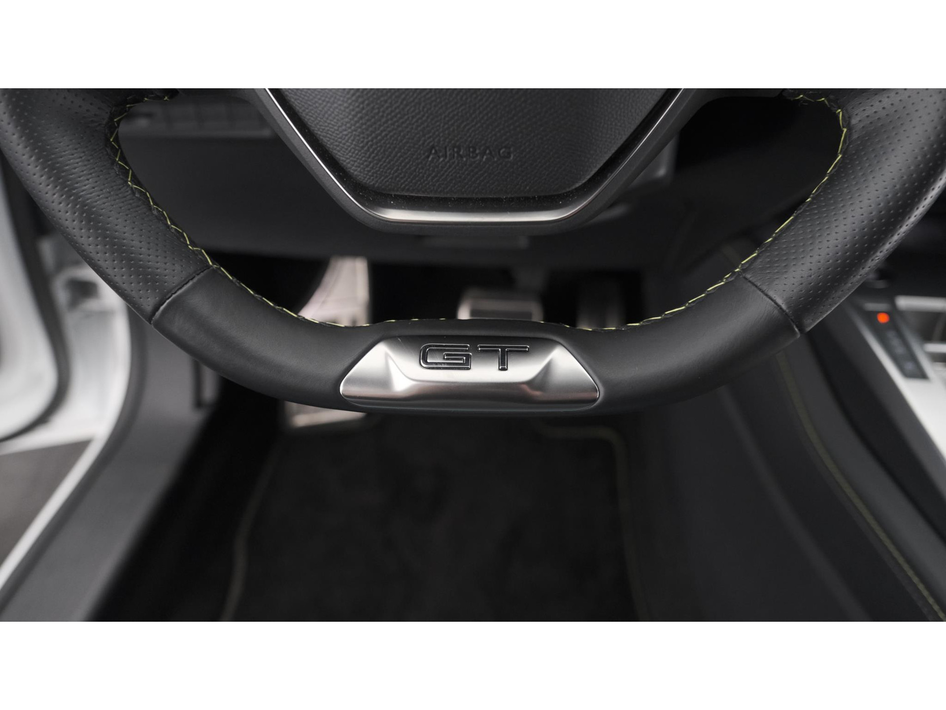 Peugeot 308 PureTech 130 GT Pack Business | Camera | Dodehoekdetectie | Apple Carplay