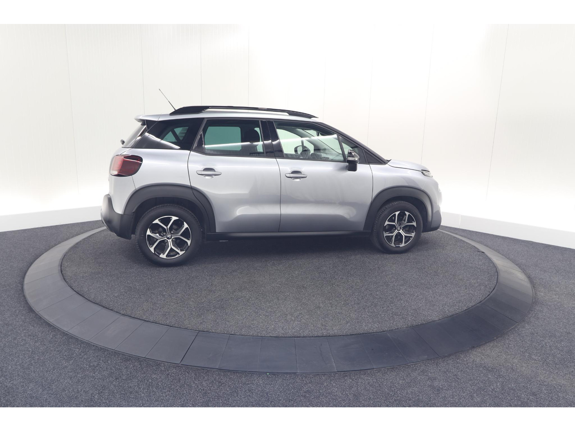 Citroen C3 Aircross PureTech 130 EAT6 Plus | Stoelverwarming | Apple Carplay | Parkeersensoren