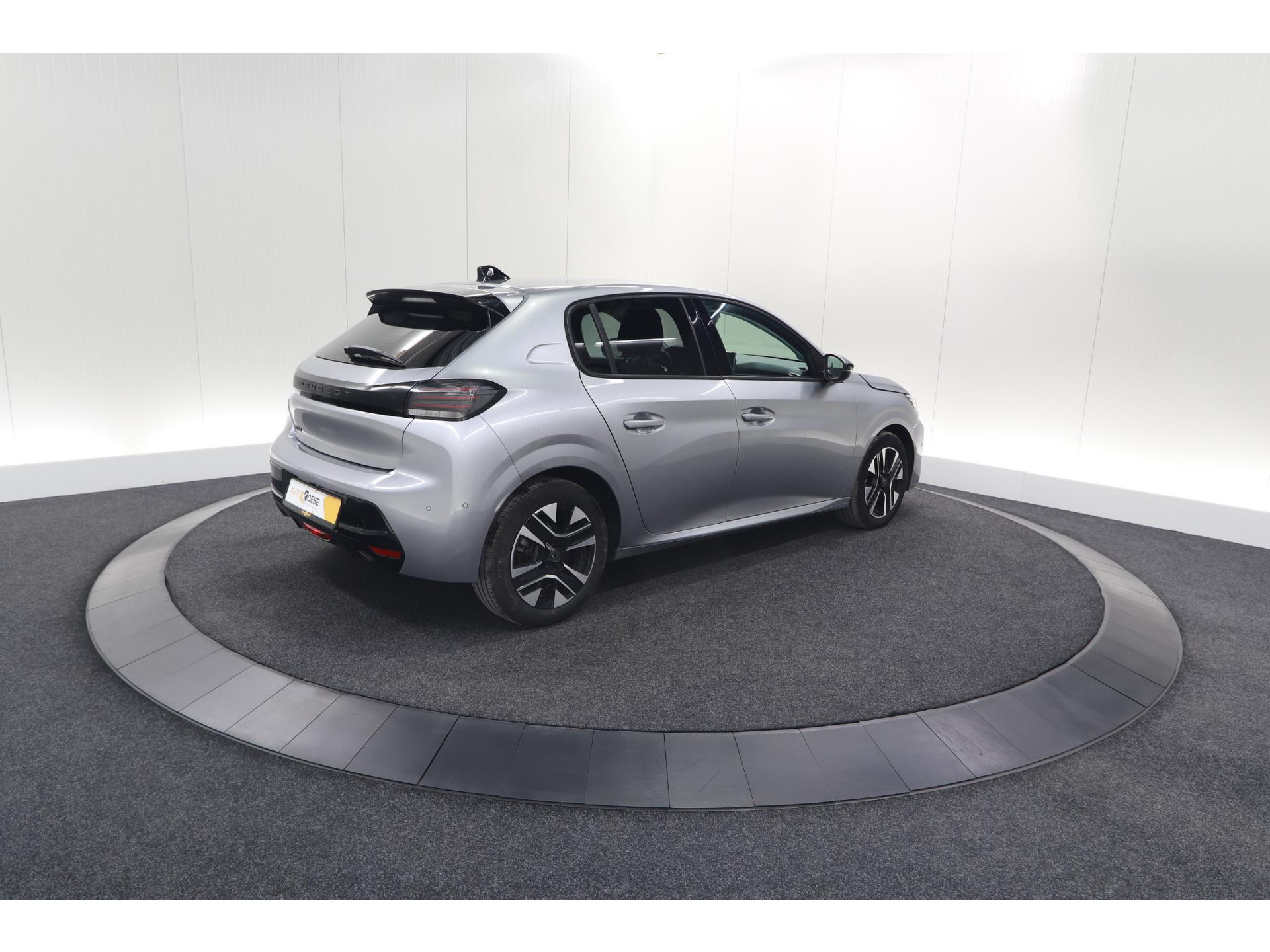 Peugeot 208 PureTech 100 Allure | 360 Camera | Dodehoekdetectie | Apple Carplay