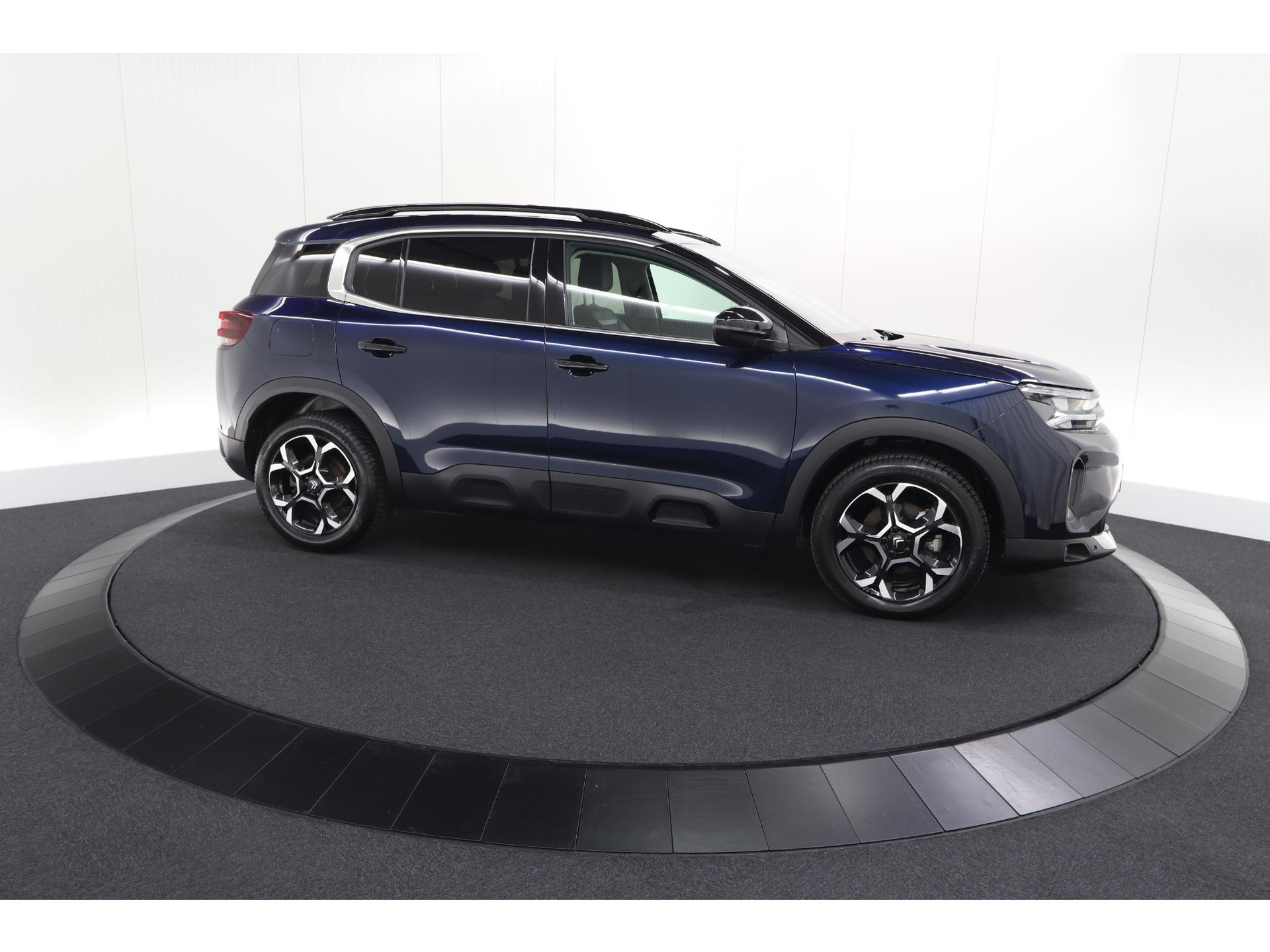 Citroen C5 Aircross 1.2 Hybrid 136 Max | Elektrische Kofferklep | Adaptieve Cruise Control | Camera | Dodehoekdetectie