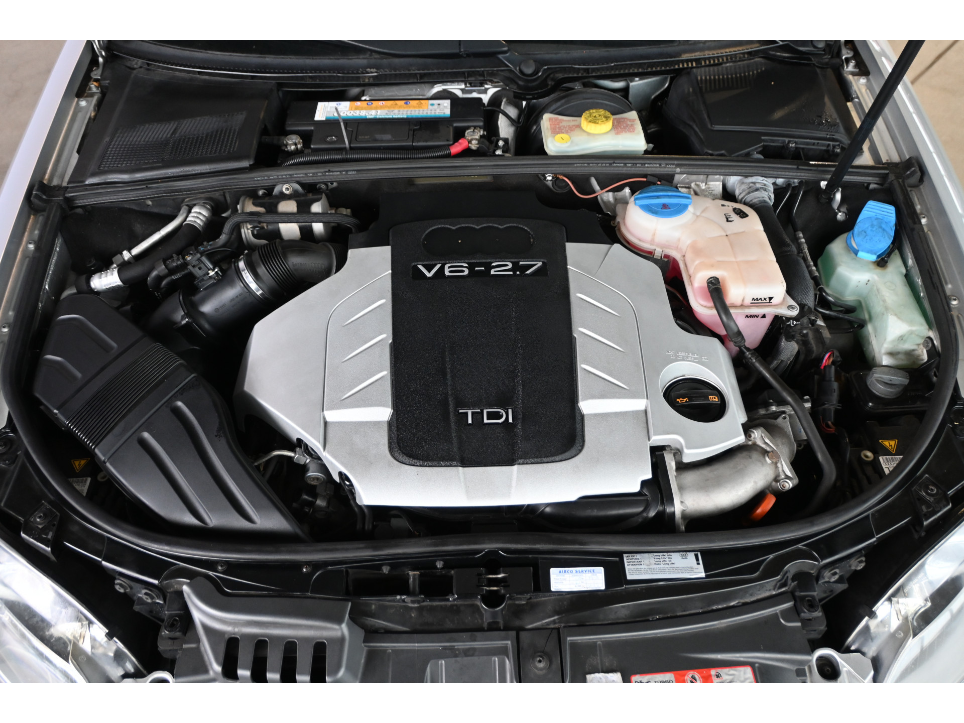 Audi A4 Limousine 2.7 TDI Advance Airco Leder Cruise Xenon Elektrisch pakket Schuif / kanteldak Inruil mogelijk!
