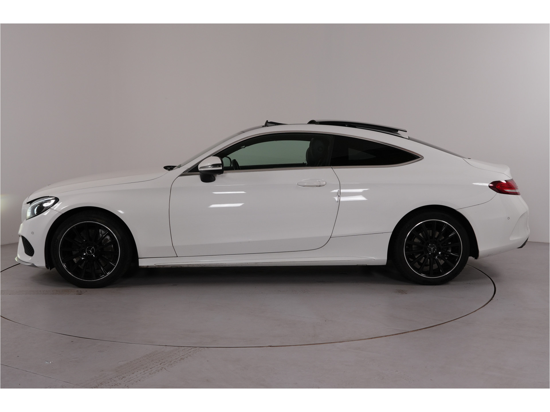 Mercedes-Benz C-klasse Coupé 250 Prestige | AMG | Pano | Burmester |