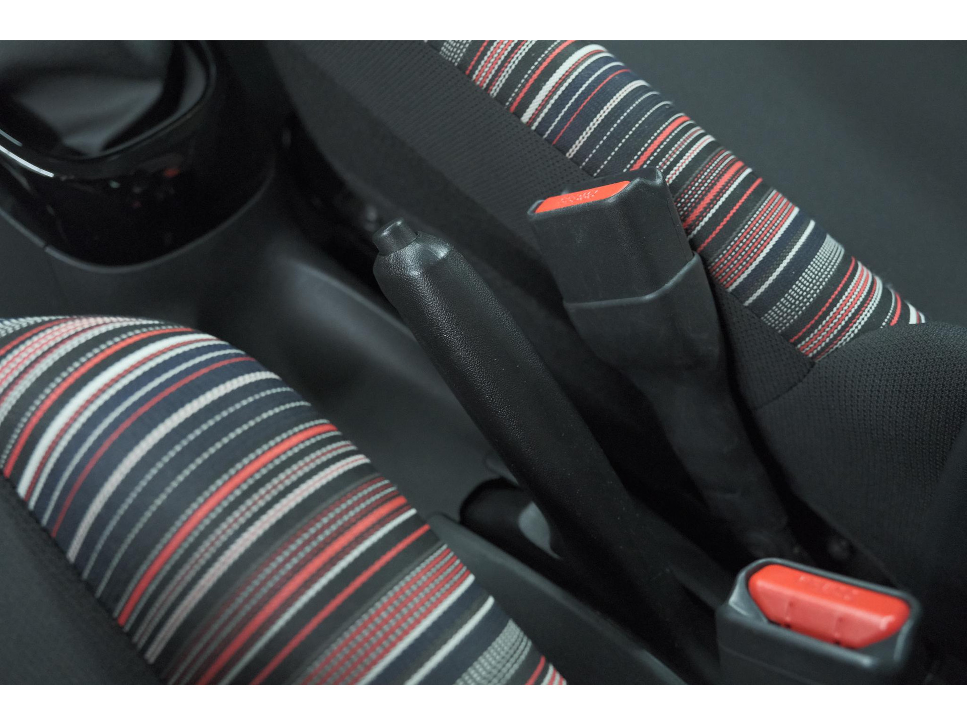 Citroen C1 1.0 VTi Feel | AllSeason banden | Radio | Bluetooth | Airco | 5 Deurs