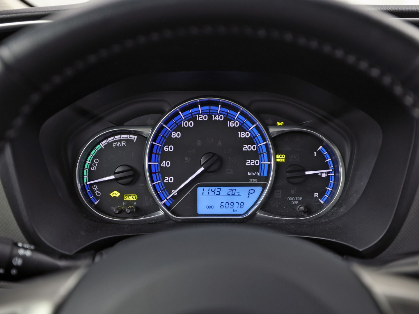 Toyota Yaris 1.5 Hybrid Sport Automaat (NAVIGATIE, CAMERA, CLIMATE, SPORTSTOELEN, CRUISE, ELEK PAKKET, NIEUWSTAAT)