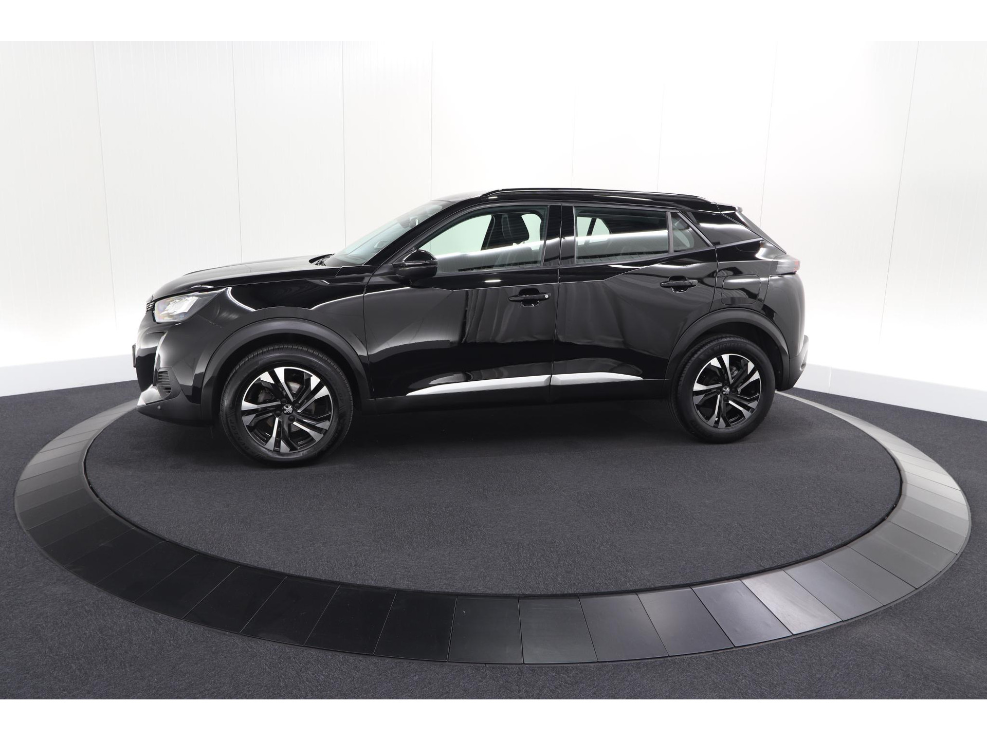 Peugeot 2008 PureTech 130 Blue Lease Allure | Camera | Apple Carplay | Parkeersensoren | Climate Control