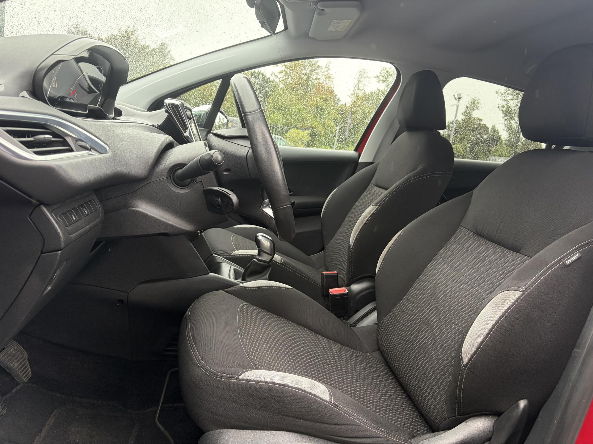 Peugeot 208 1.2 PureTech Style ✓D-riem vv in 2024✓1 Eigenaar✓Navi✓Airco✓Cruise✓Lm velgen✓5 Deurs✓N.A.P✓Apk tot 10-2027