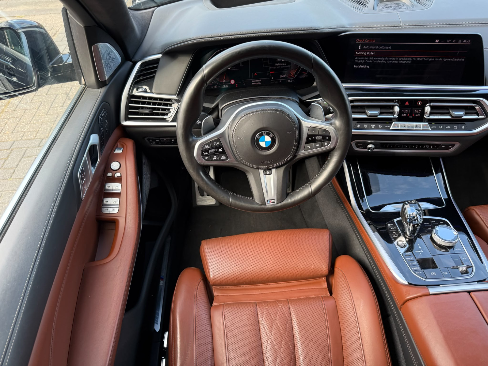 BMW X7 xDrive40i 6p. | 2E EIGENAAR | 3/6/12MND GARANTIE| M-SPORT |PANO | LASER | LED | B&W | MASSAGE | CARPLAY | TREKHAAK | DAB | BOMVOL |