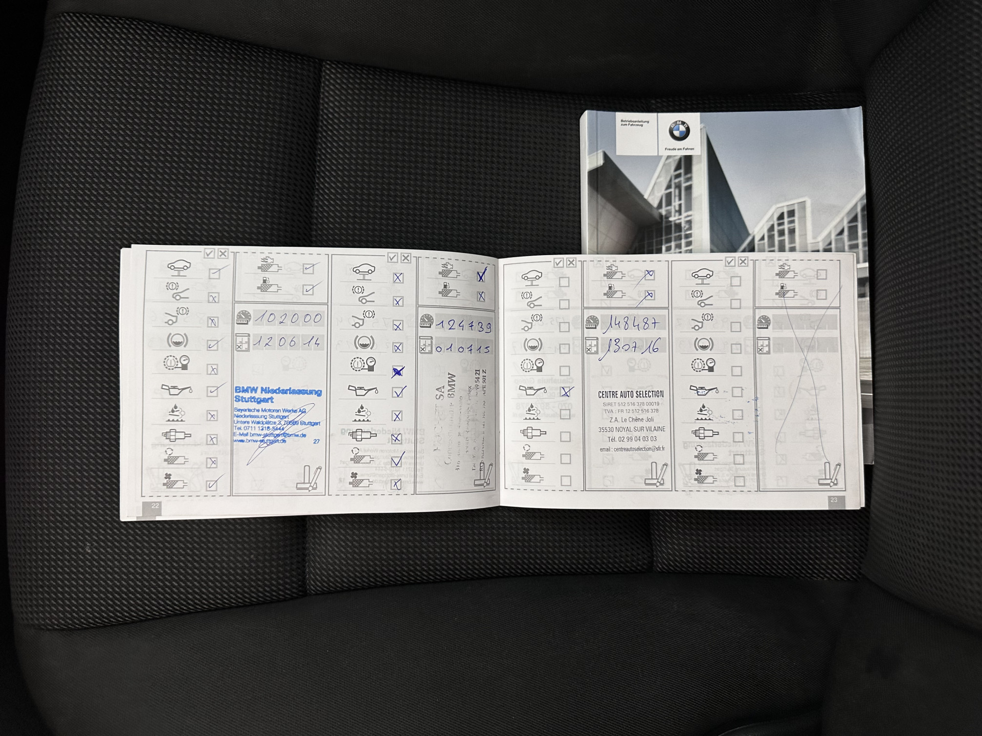 BMW 5-serie Touring 520d Shadow-line *BI-XENON | NAVI-FULLMAP | HEATED-COMFORTSEATS | ECC | KEYLESS | PDC | CRUISE | 18''ALU*