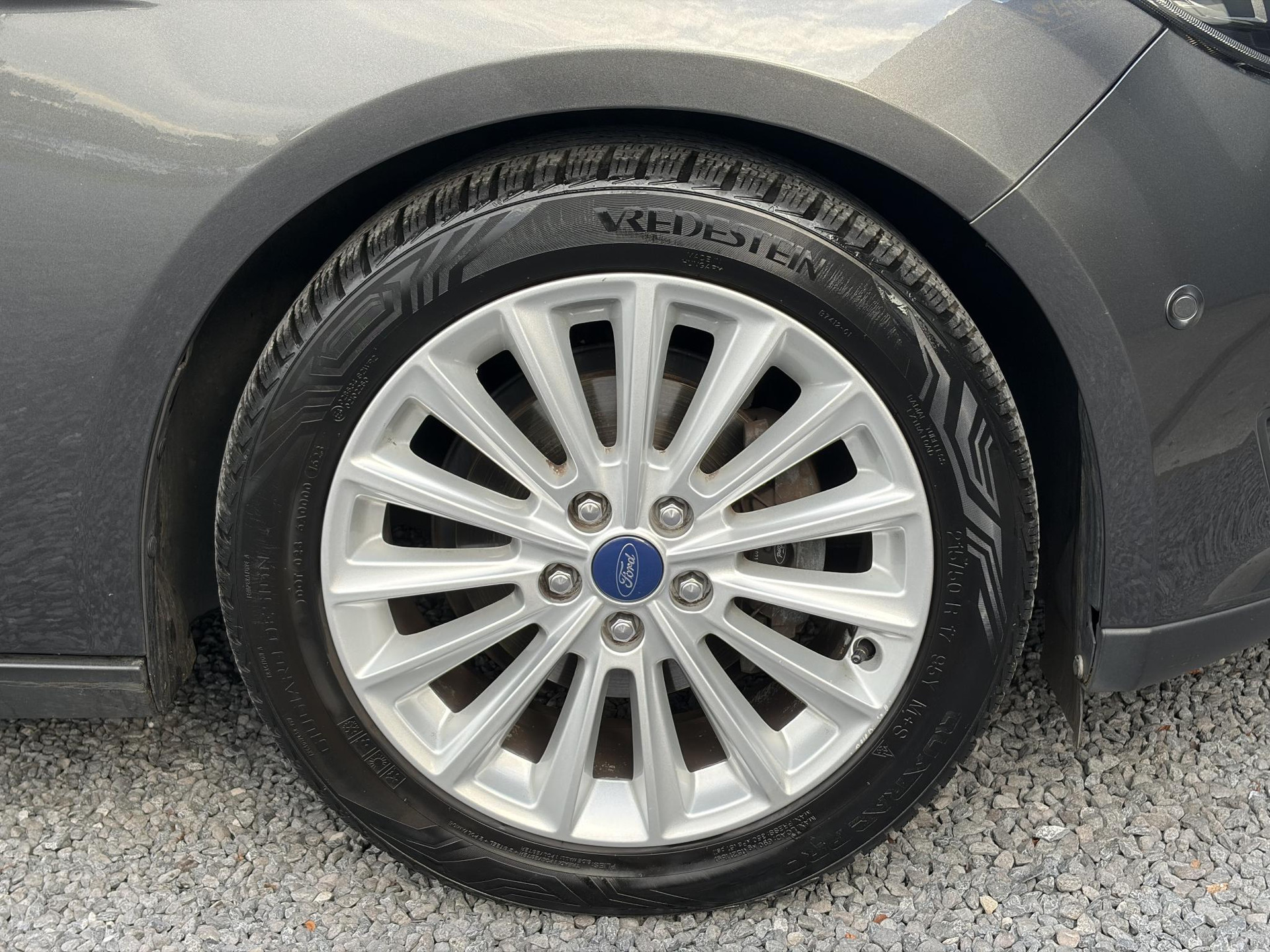 Ford Focus 1.0 Titanium   ✓125pk✓2e Eigenaar✓Navi✓Trekhaak✓6 Bak✓Clima✓Cruise✓Pdc V+A✓Net Beurt gehad✓17''Lm velgen✓N.A.P✓N.A.P✓Apk tot 09-2027