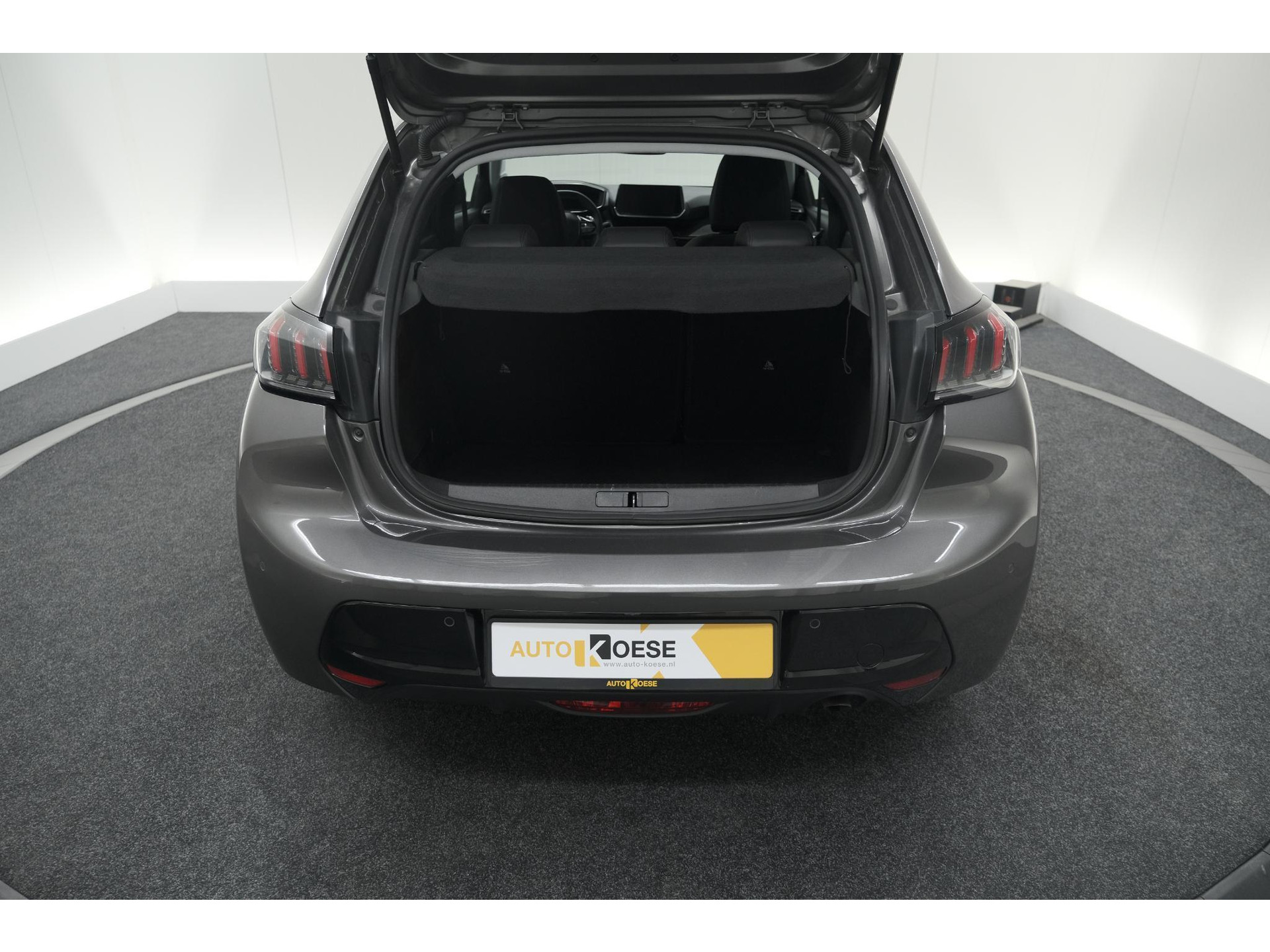 Peugeot 208 PureTech 100 EAT8 Allure Pack | Camera | Apple Carplay | Parkeersensoren | Stoelverwarming