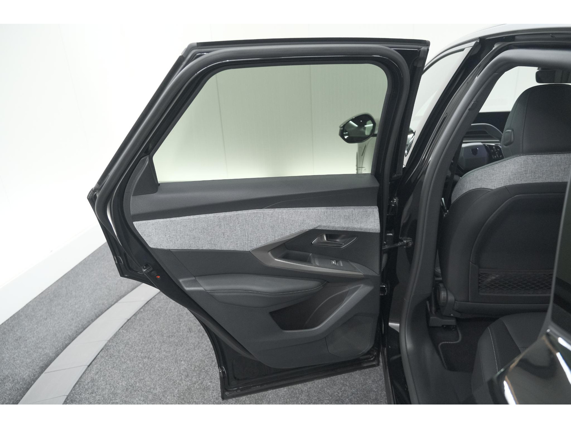 Peugeot 3008 Hybrid 145 e-DCS6 GT | Elektrische Kofferklep | Camera | Adaptieve Cruise Control | Apple CarPlay