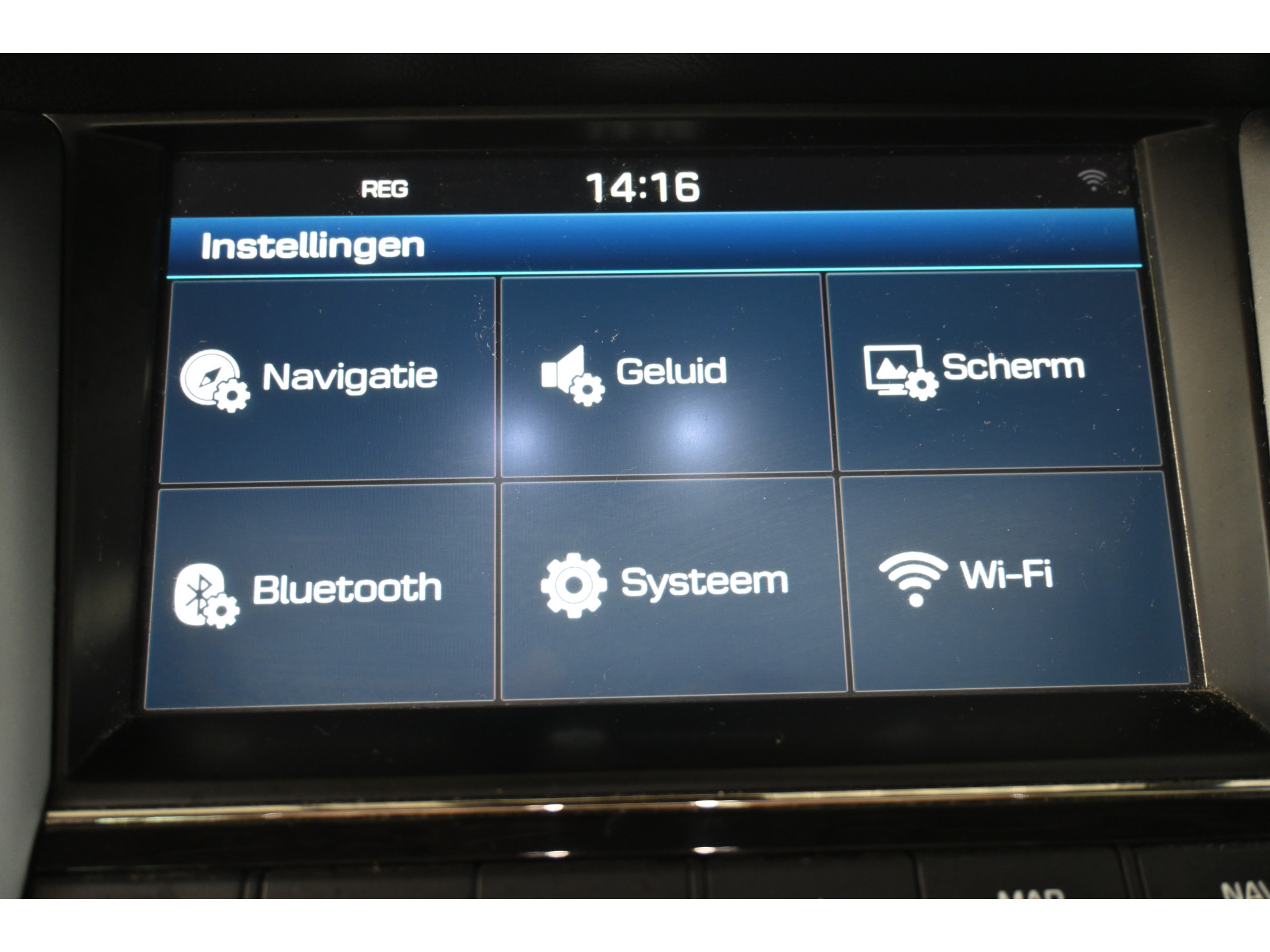 Hyundai Tucson 1.6 T-GDi Premium 4WD Automaat Panoramadak Navigatie Cruise Stoelverwarming Clima 100% Onderhouden! Inruil Mogelijk!