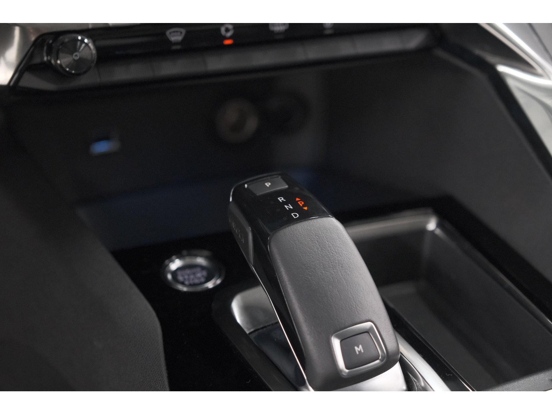 Peugeot 3008 PureTech 130 EAT8 Allure | Camera | Adaptieve Cruise Control | Elektrische Kofferklep