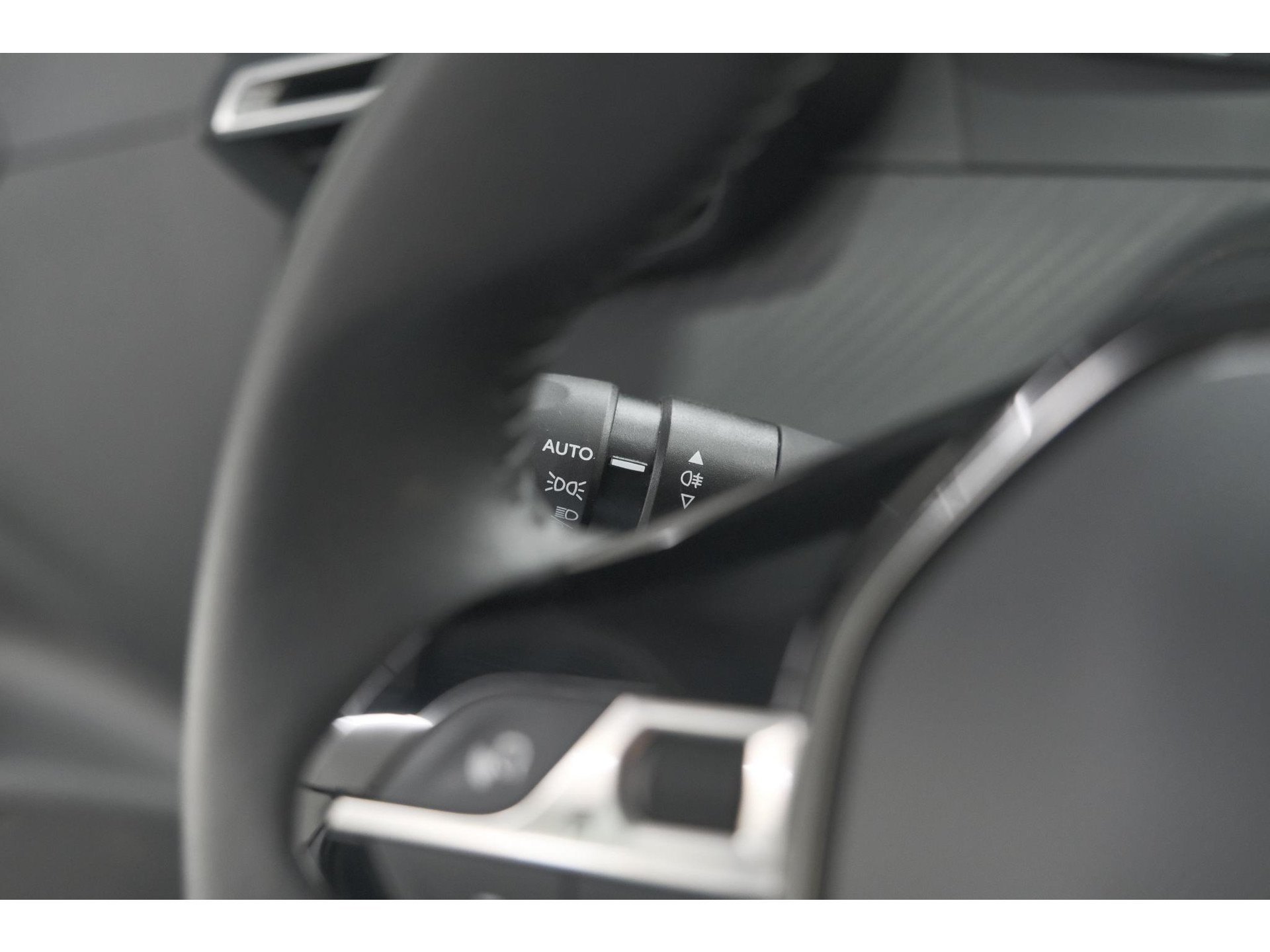 Peugeot 208 PureTech 100 Active | Parkeersensoren | Navigatie | Apple Carplay