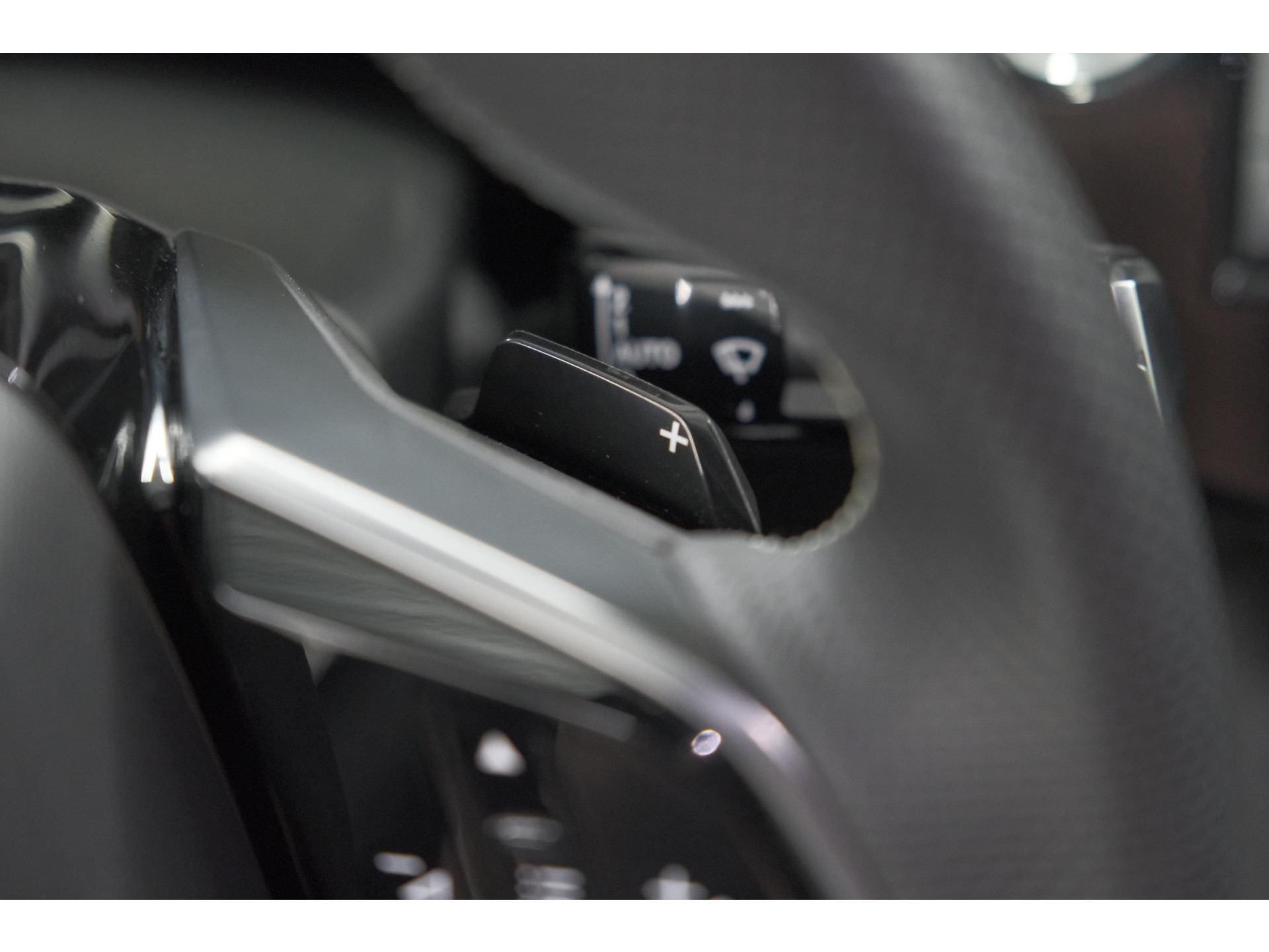 Peugeot 3008 1.2 Hybrid 145 GT | Adaptieve Cruise Control | Elektrische Kofferklep | Alcantara Stoelen | Camera