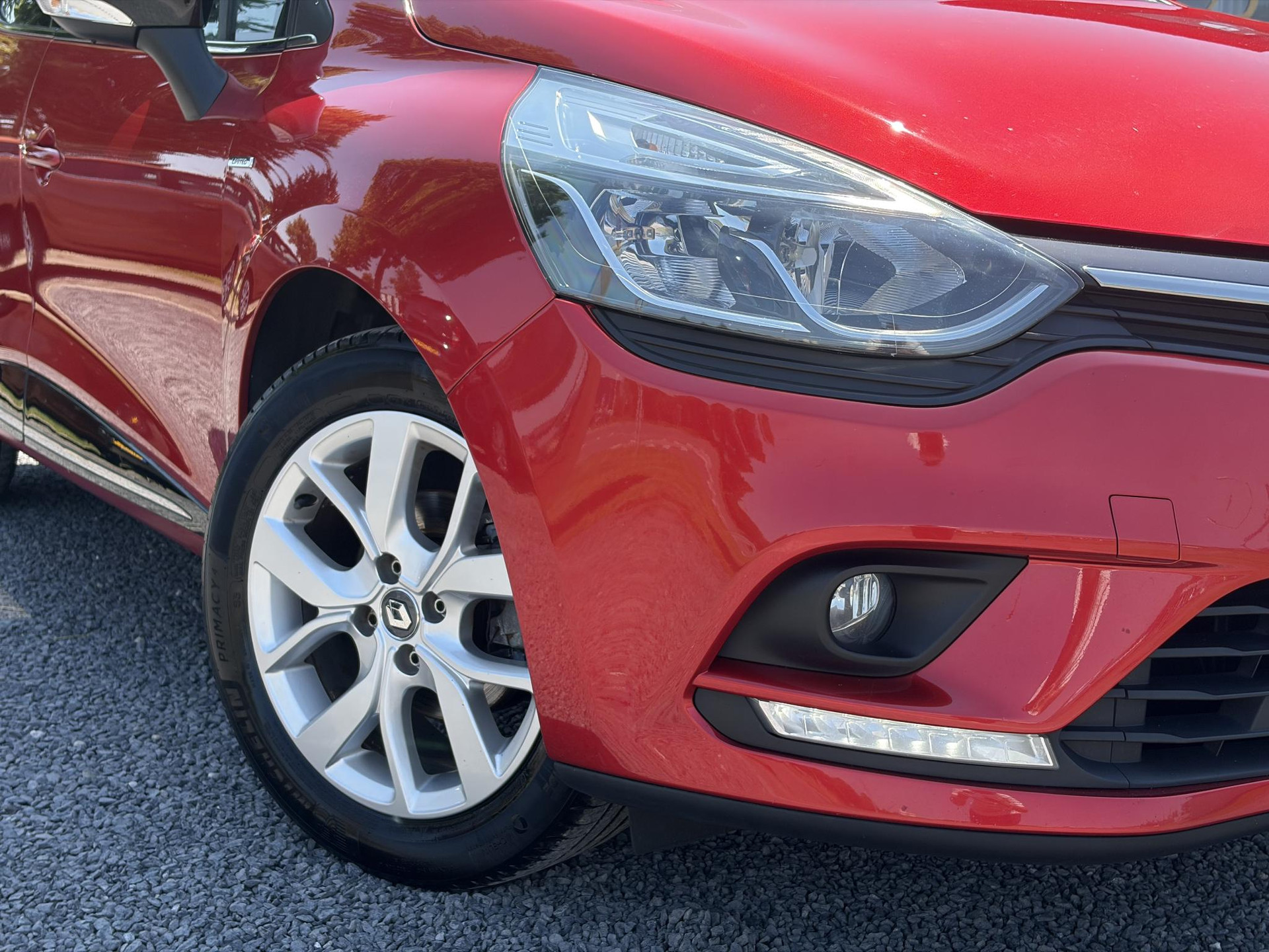 Renault Clio 0.9 TCe Limited Trekhaak,Navi,Keyless,Airco,Cruise,Pdc,Lm velgen,N.A.P,Apk tot 11-2026