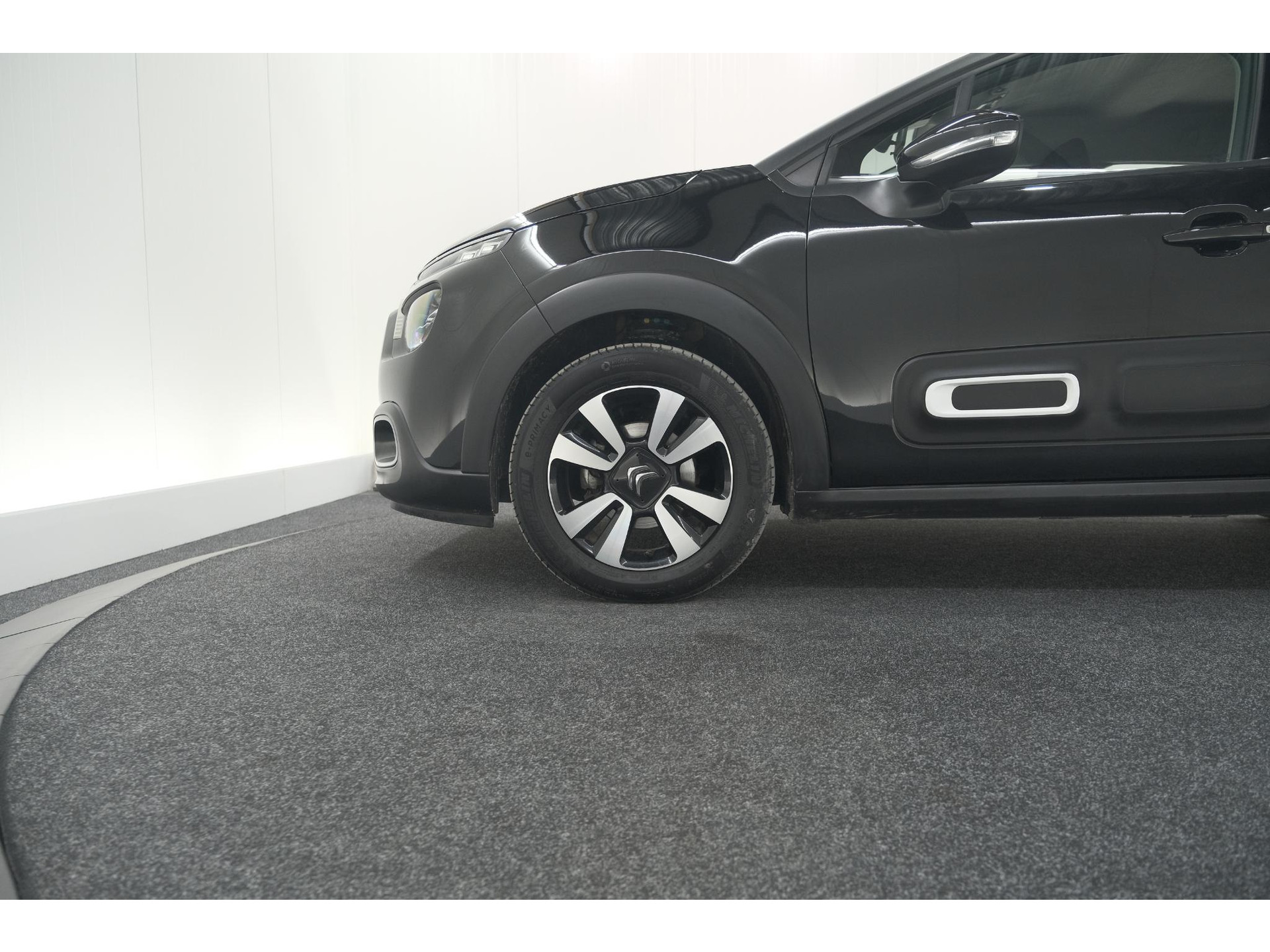 Citroen C3 PureTech 110 EAT6 Max | Apple Carplay | Parkeersensoren | Climate Control | 16 Inch Lichtmetalen Velgen