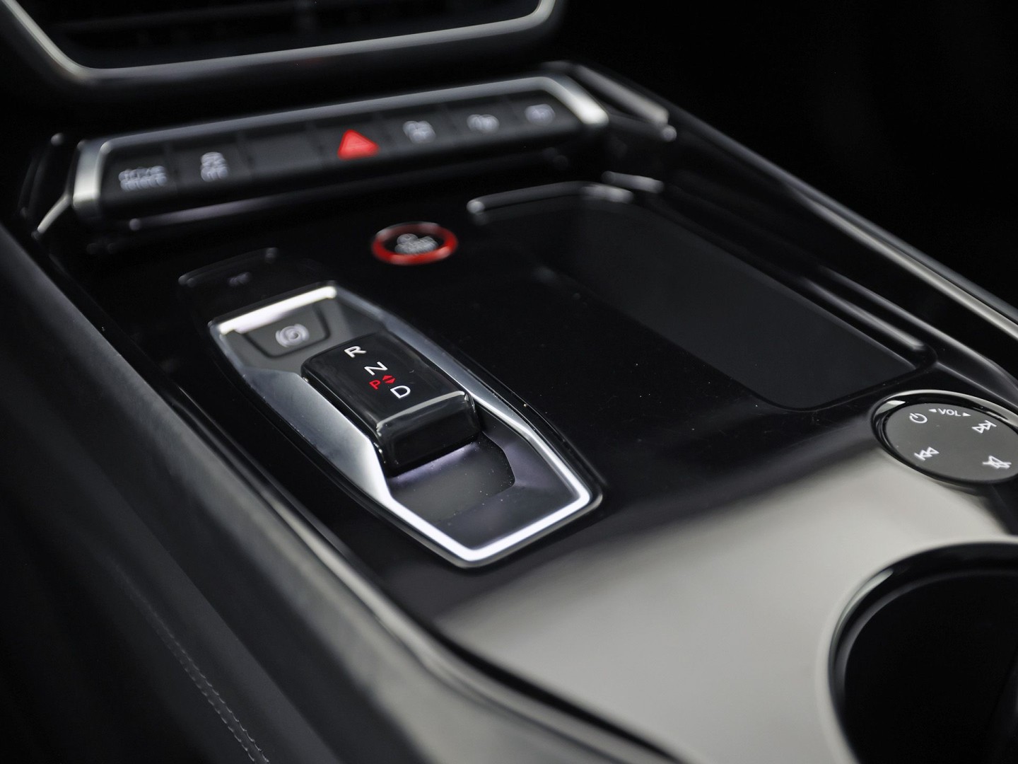 Audi e-tron GT GT 93 kWh Automaat 476Pk (PANORAMADAK, SOH 92,8%, APPLE CARPLAY, 360 CAMERA, MATRIX LED, BANG&OLUFSEN, ELEKTRISCHE STOELEN, STOELVERWARMING/KOELING, NIEUWSTAAT)