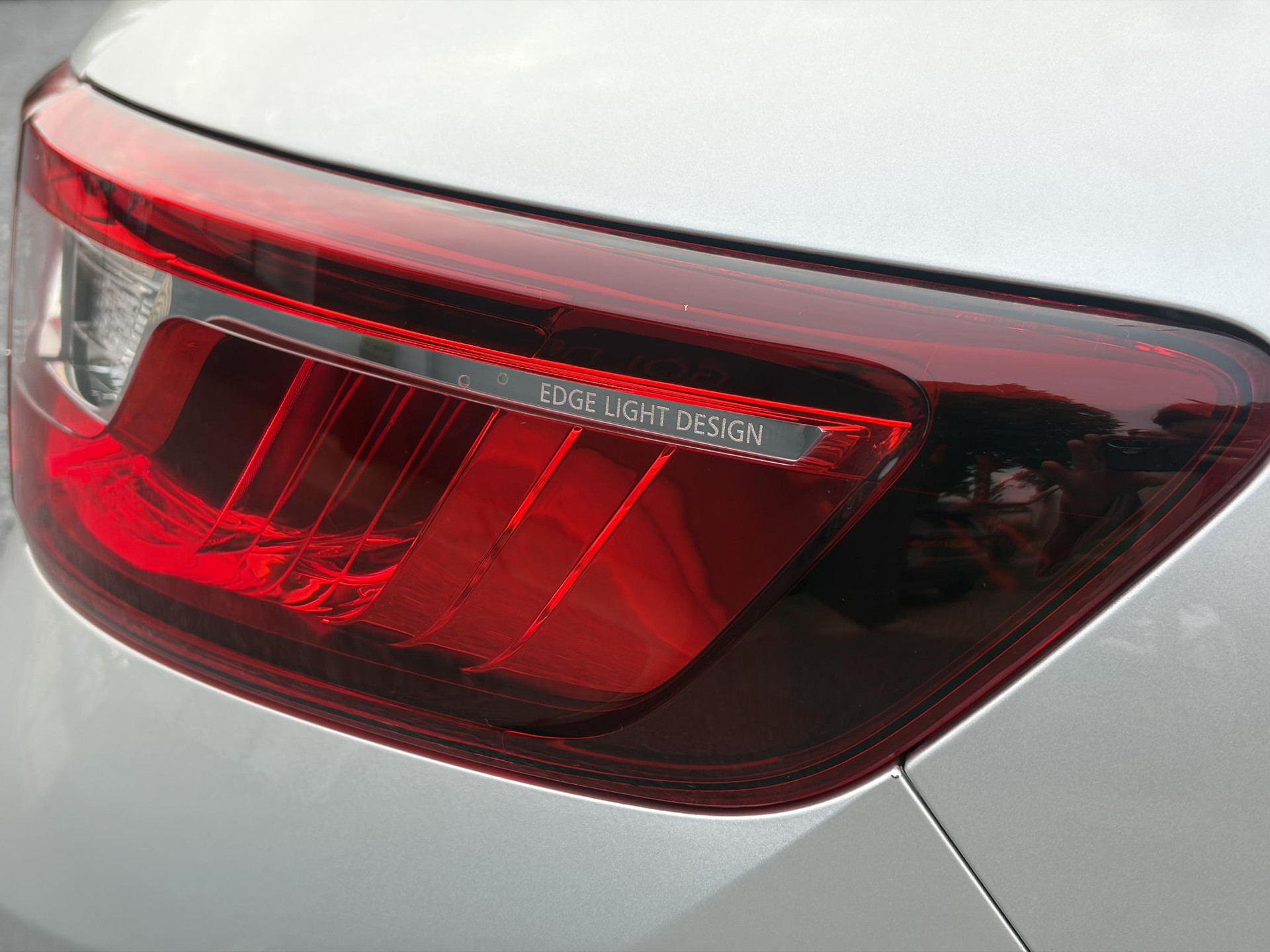 Renault Mégane Estate 1.2 TCe Bose ✓2 Eigenaar✓Pano✓Camera✓Net beurt gehad✓Navi✓Keyless✓Clima✓Cruise✓Leder✓131pk✓Pdc V+A✓6 Bak✓Rijstrooksensor✓Dodehoeksensor✓17'' Lm velgen✓N.A.P✓Apk tot 09-2027