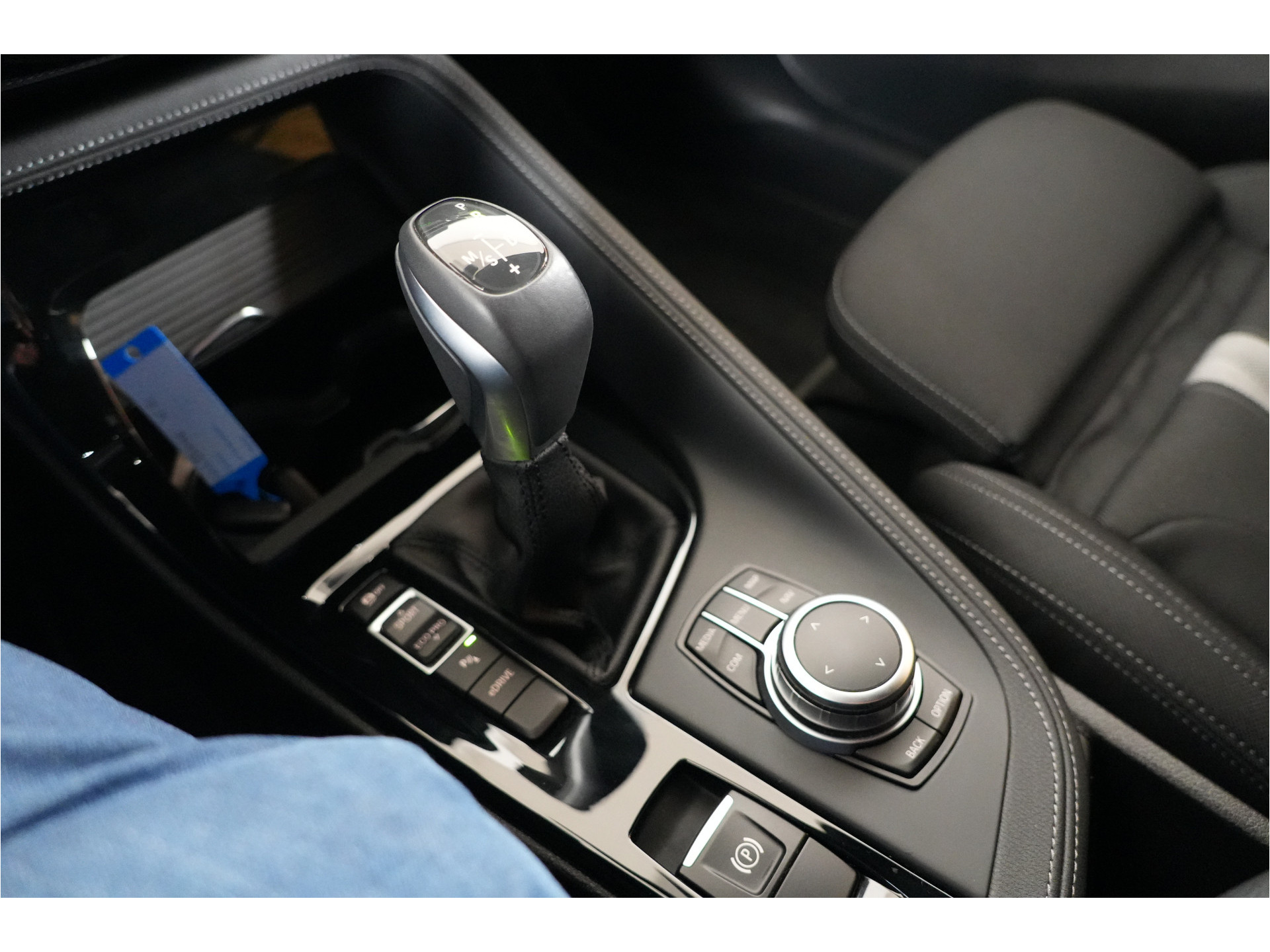 BMW X2 xDrive25e PHEV 220 pk | SOH 92% | M Sport int. | Adaptive Cruise  | Camera |