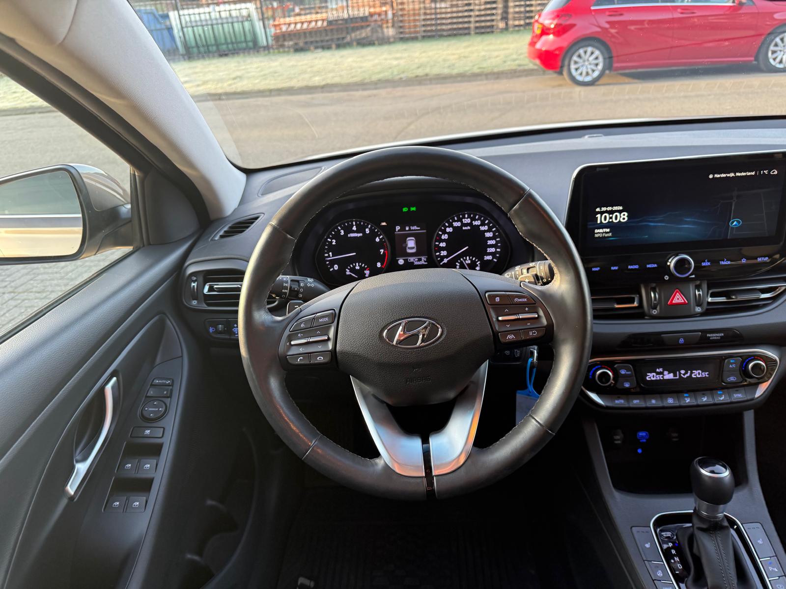 Hyundai i30 Wagon 1.5 T-GDi MHEV Premium | 1E EIGENAAR | 3/6/12MND GARANTIE| LED | CARPLAY | SCHUIFDAK | DAB | NAVI | CRUISE | 160PK |