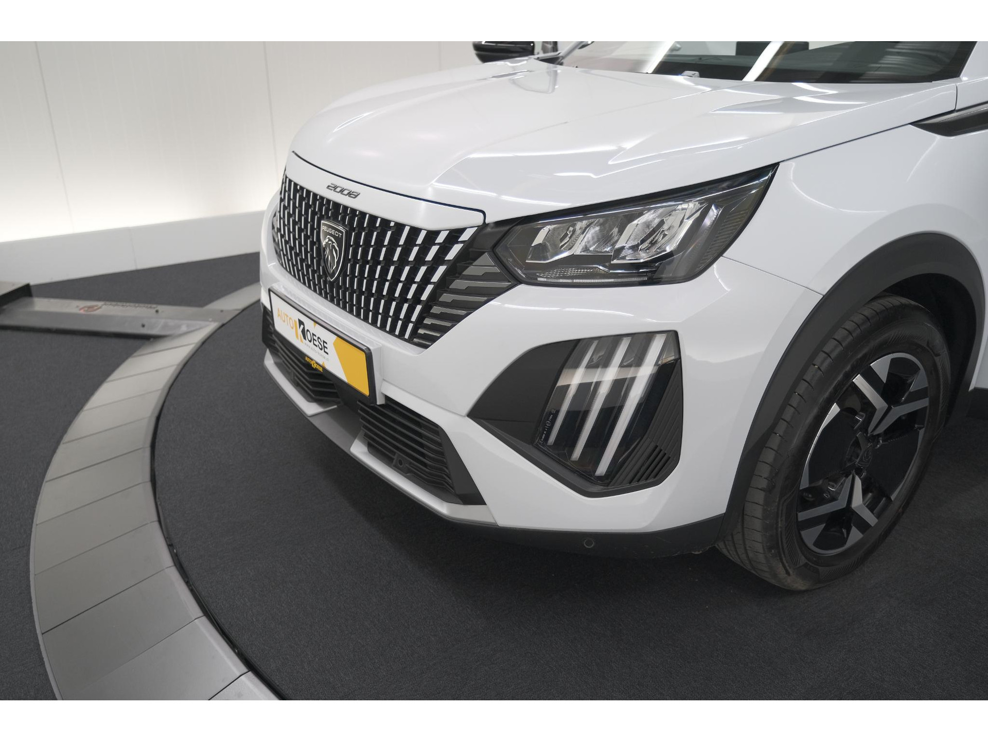 Peugeot 2008 PureTech 100 Allure | Apple Carplay | Parkeersensoren | Climate Control | Cruise Control