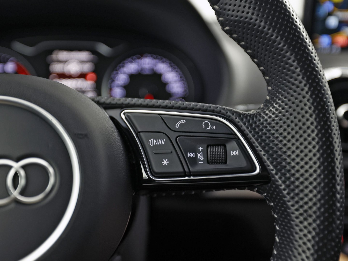 Audi A3 Limousine 1.4 TFSI S-Line Sport 150Pk (2X S-LINE, GROOT NAVI, BANG&OLUFSEN, KEYLESS, AFGEVLAKT STUUR, STOELVERWARMING, PARKEERSENSOREN, SPORTSTOELEN, LM VELGEN, NIEUWE APK)