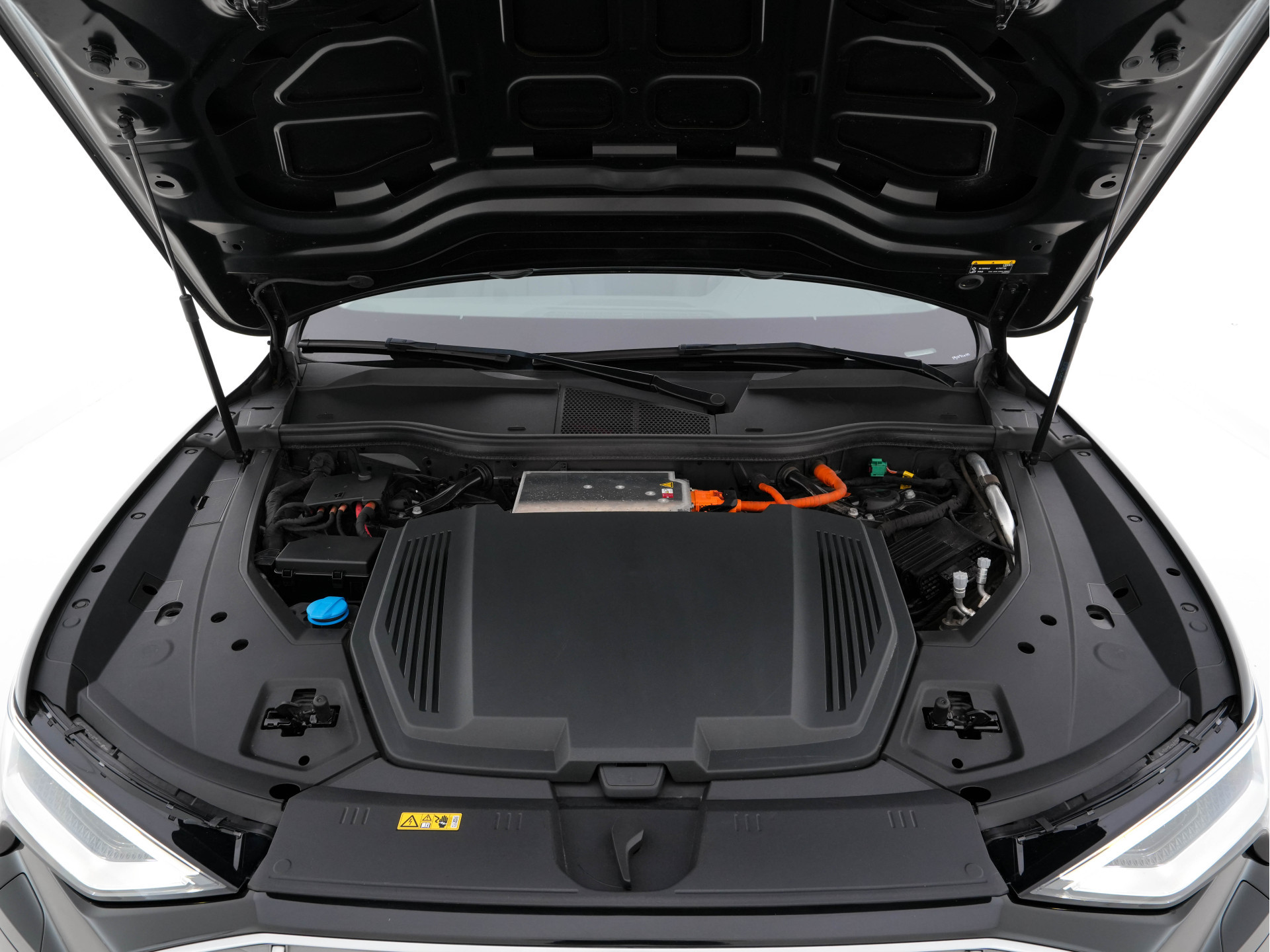 Audi e-tron 50 Quattro Launch-Edition-Plus 71 kWh [ 3-Fase ] {SOH-100%} (INCL-BTW) *PANO | LUXURY-LEATHER | ADAPTIVE-CRUISE | FULL-LED | DIGI-COCKPIT | KEYLESS | MEMORY-PACK | CAMERA | NAVI-FULLMAP | SHIFT-PADDLES | COMFORT-SEATS | 20''ALU*