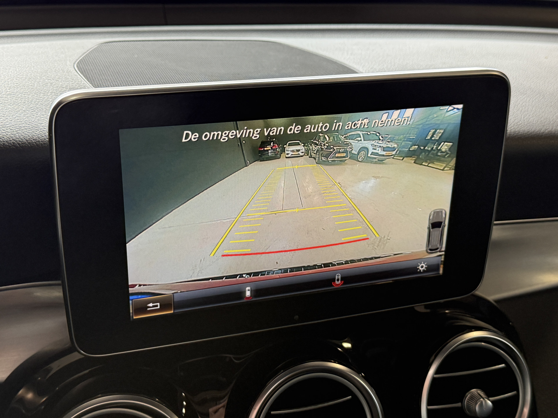 Mercedes-Benz GLC-klasse 250 4MATIC AMG Line Premium | Panoramadak | Stoelverwarming | Camera