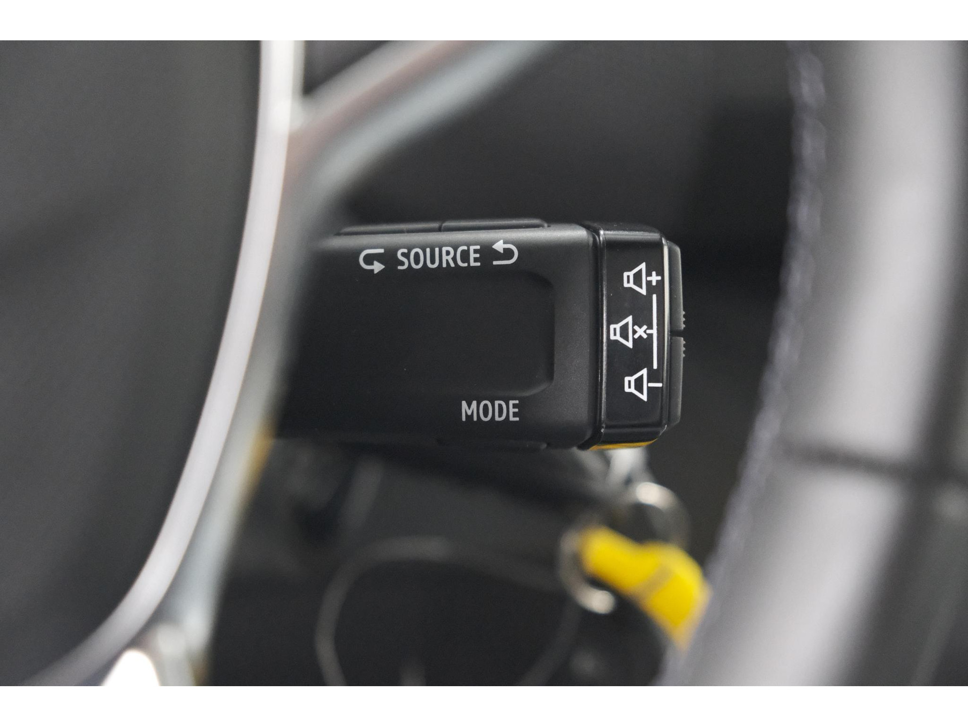 Renault Trafic 2.0 Blue dCi 130 T29 L2H1 Advance DC | 6 Zitplaatsen | Camera | Apple Carplay | Navigatie