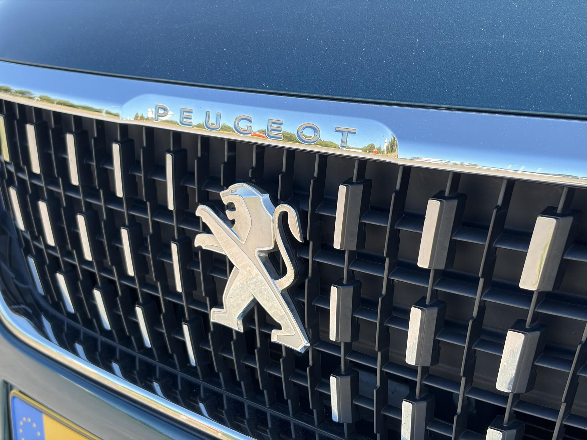 Peugeot 2008 1.2 PureTech Allure D-riem vv in 02-2026 l Pano l Carplay l Camera l Halfleder l 110pk l Dealer Onderhouden l 2e Eigenaar l Navi l Clima l Cruise l Pdc l Lm velgen l Apk tot 02-2027