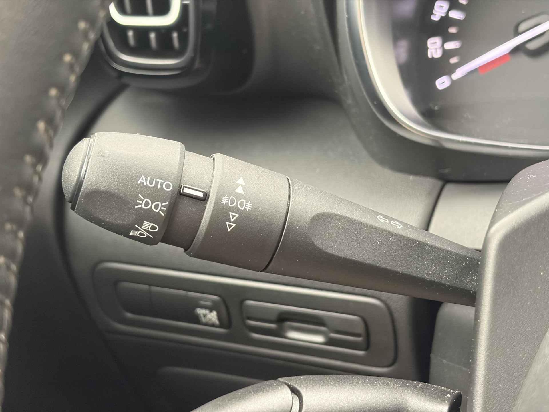 Citroen C3 Aircross 1.2 PureTech Feel ✓1e Eigenaar✓Nieuwe D-riem✓Draadloze telefoonlader✓Carplay✓Navi✓Clima✓Cruise ✓Pdc✓Lm velgen✓Net beurt gehad✓Rijstrooksensor✓N.A.P✓Apk tot 09-2027