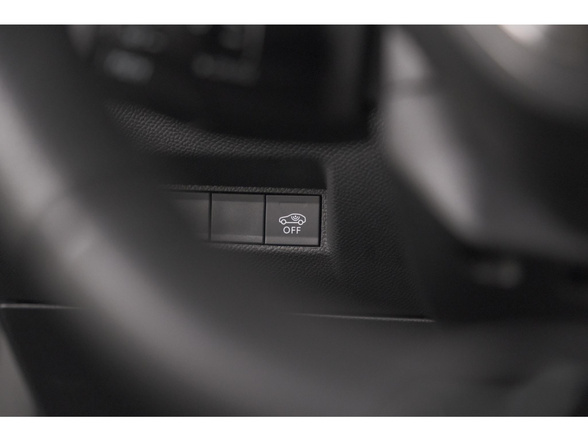 Peugeot 2008 1.2 Hybrid 136 GT | Camera | Apple Carplay | Parkeersensoren
