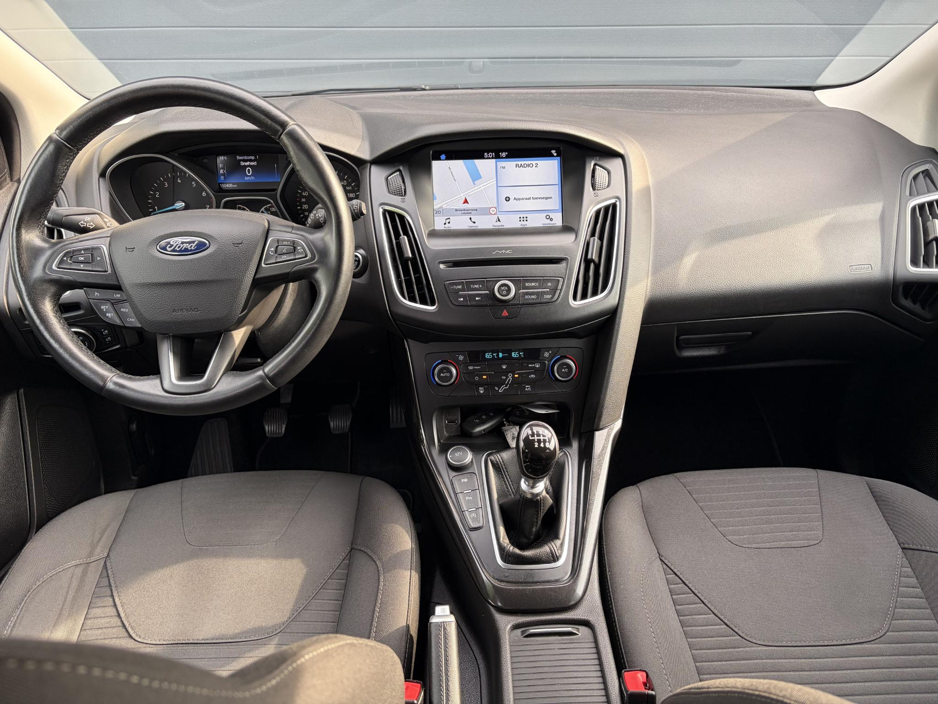 Ford Focus 1.0 Titanium 2e Eigenaar,Dealer Onderhouden,Navi,Pdc V+A,125pk,Clima,Cruise,6 Bak,Lm velgen,Net beurt gehad,Apk tot 04-2027