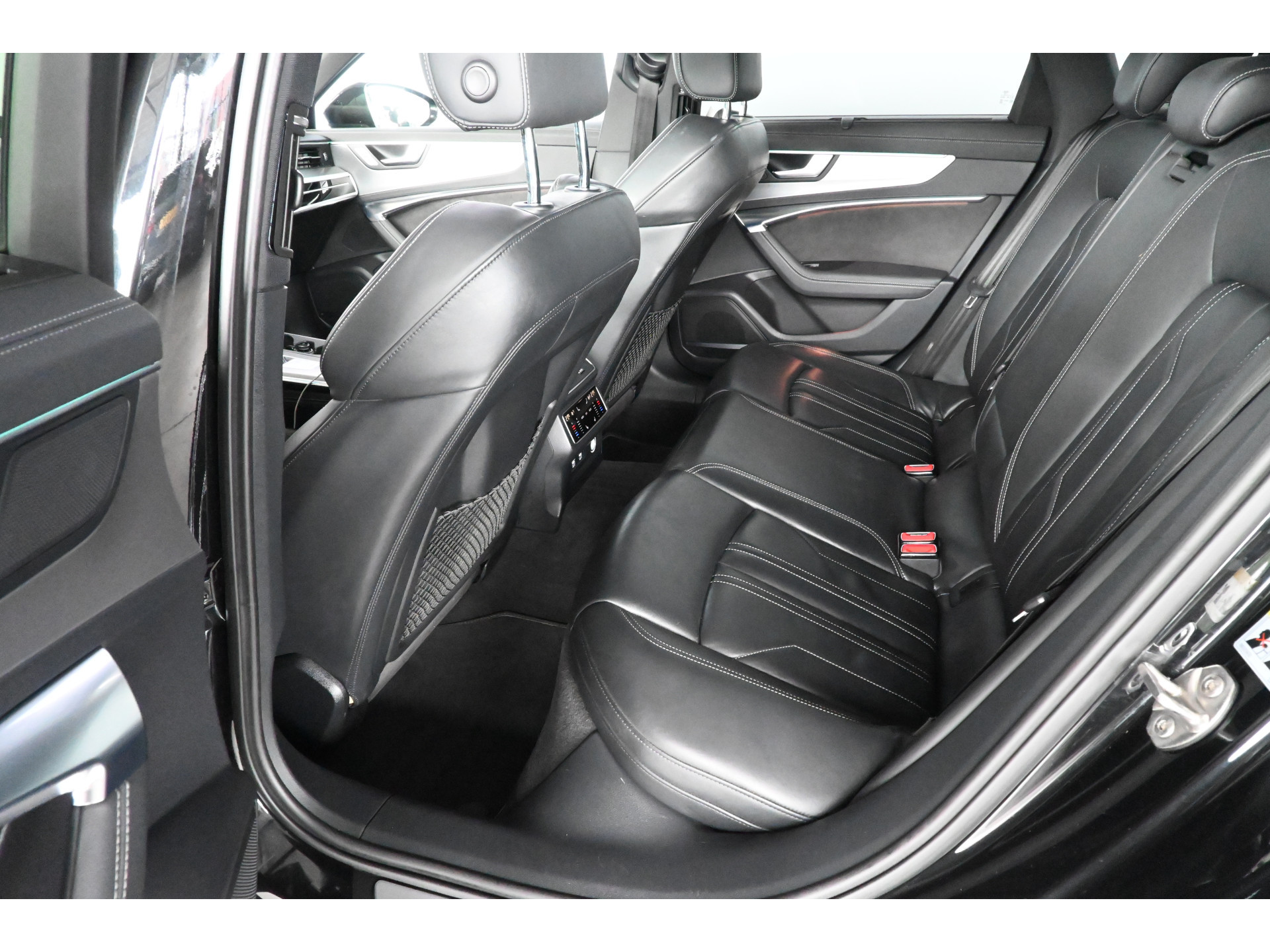 Audi A6 Avant 50 TDI quattro Design S-Line Maxton pakket Pano Matrix LED Luchtvering Virtual Head-Up 21 inch VOLL Rijklaarprijs! Inruil Mogelijk!