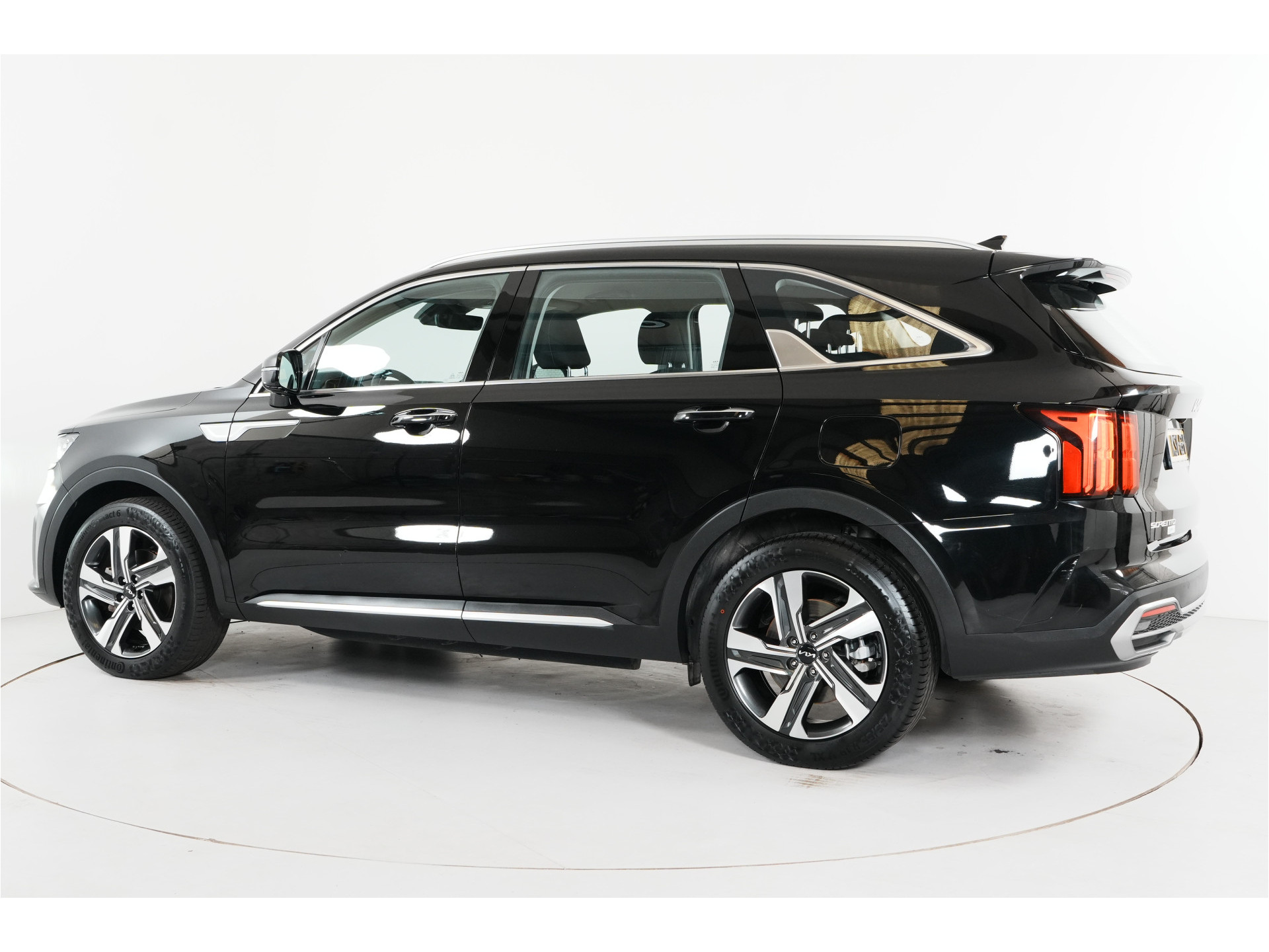 Kia Sorento 1.6 T-GDI 4WD 265 pk PHEV | SOH 100% | 7 pers | Navi | Apple/Android | Camera |