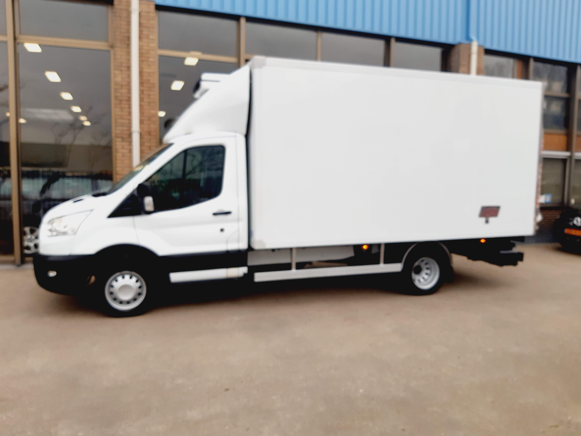 Ford Transit 2.0 TDCI 170Pk Koelwagen Laadklep EURO-6 Kühlwagen Dubbellucht achteras