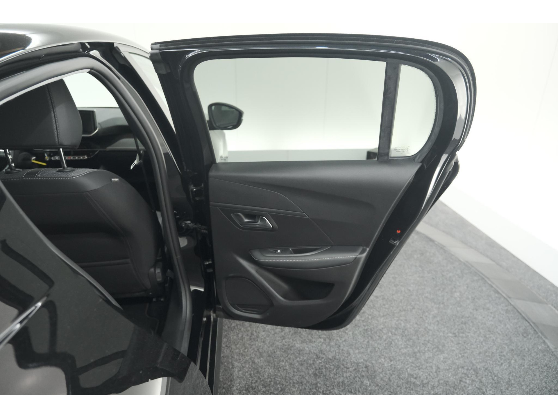 Peugeot 208 PureTech 100 Allure | 360 Camera | Dodehoekdetectie | Navigatie